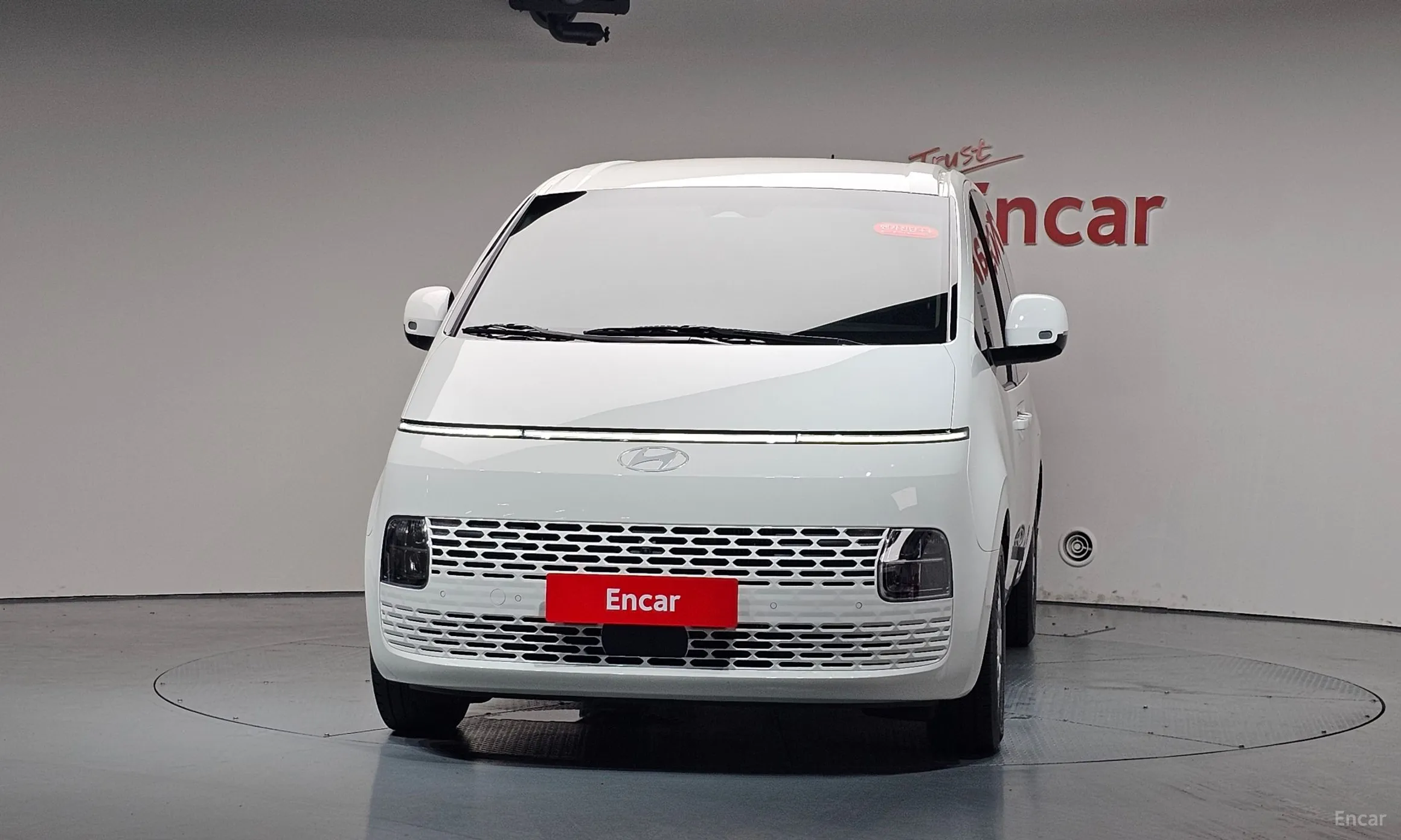 Hyundai Staria превью 3