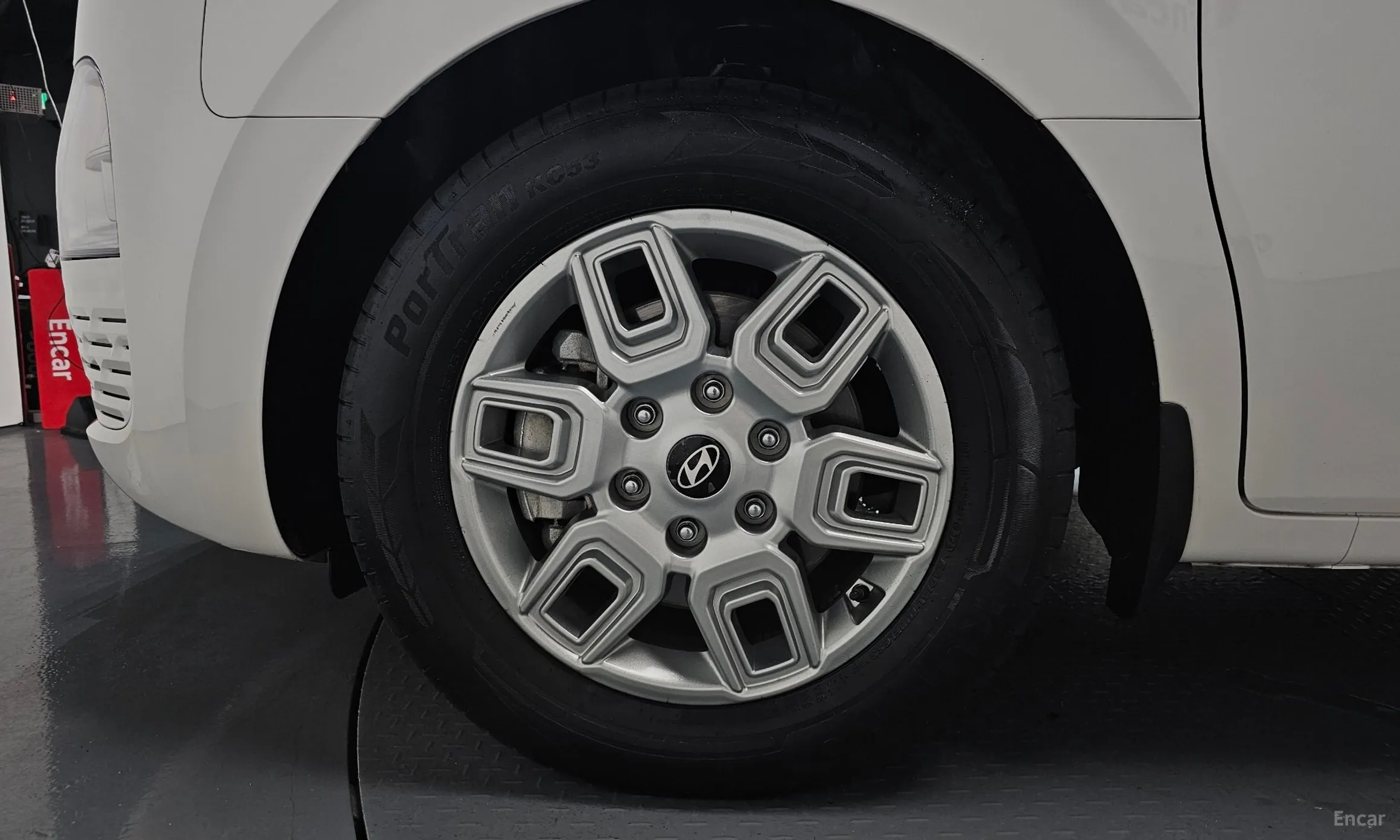 Hyundai Staria превью 5
