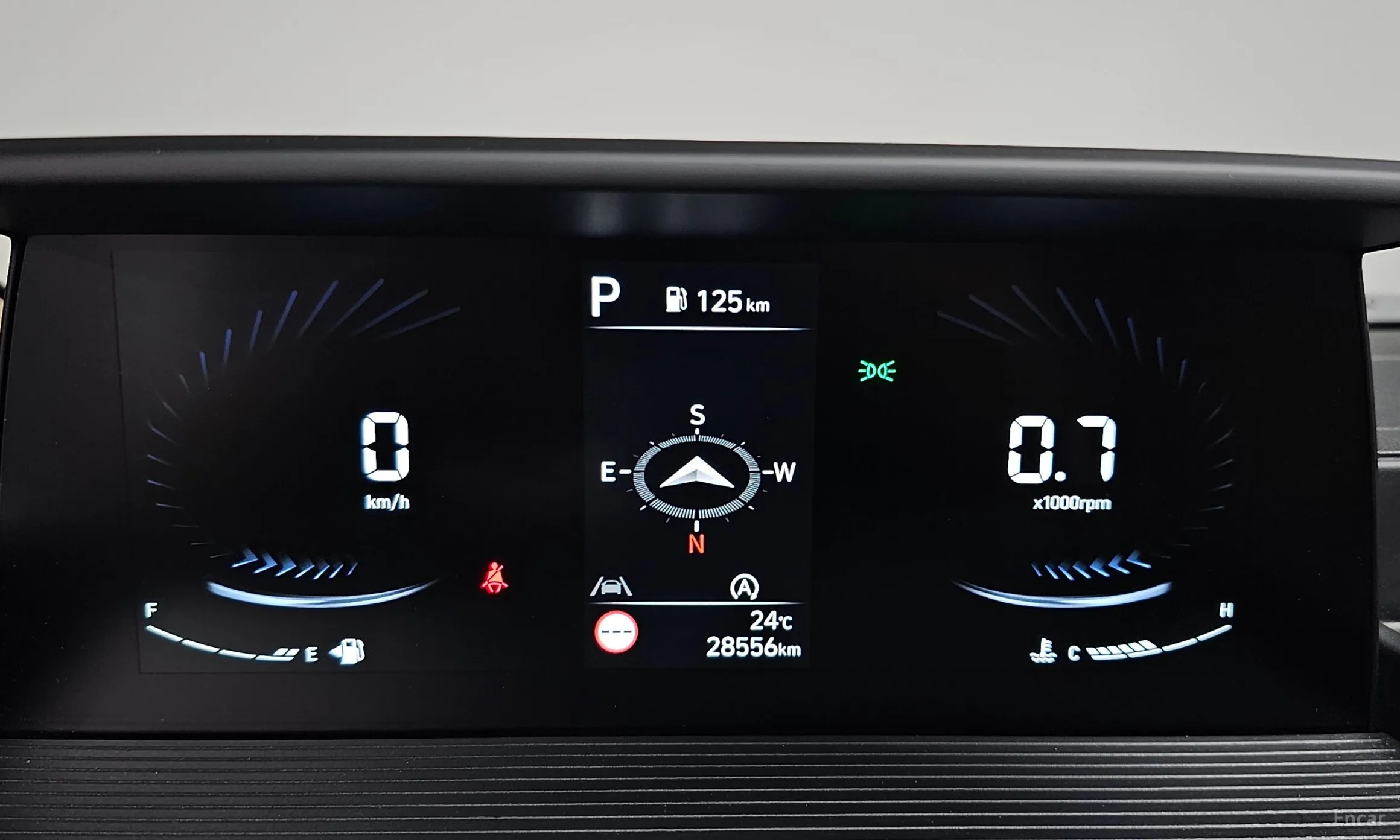 Hyundai Staria превью 8
