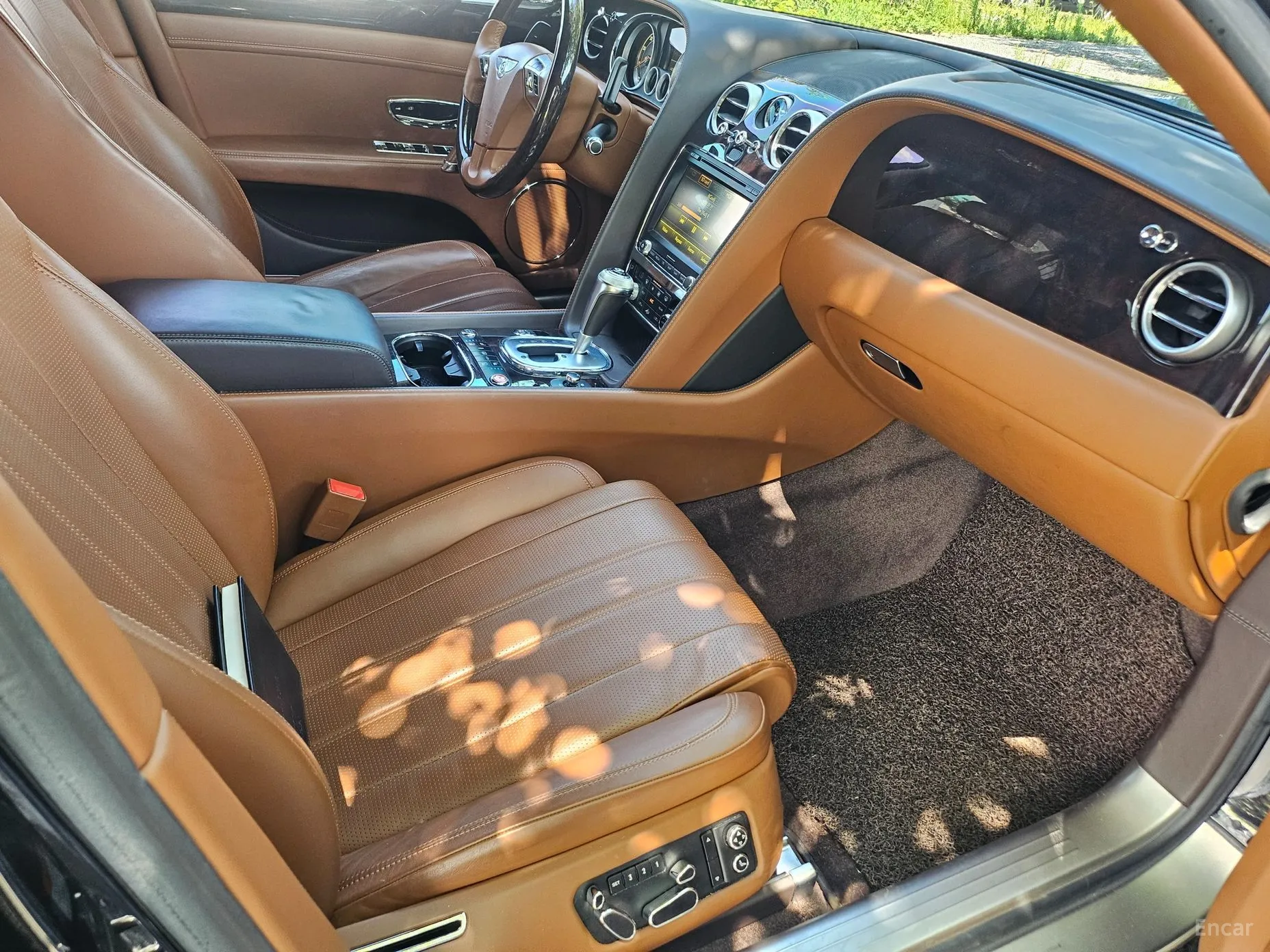 Bentley Flying Spur 2nd Generation превью 18