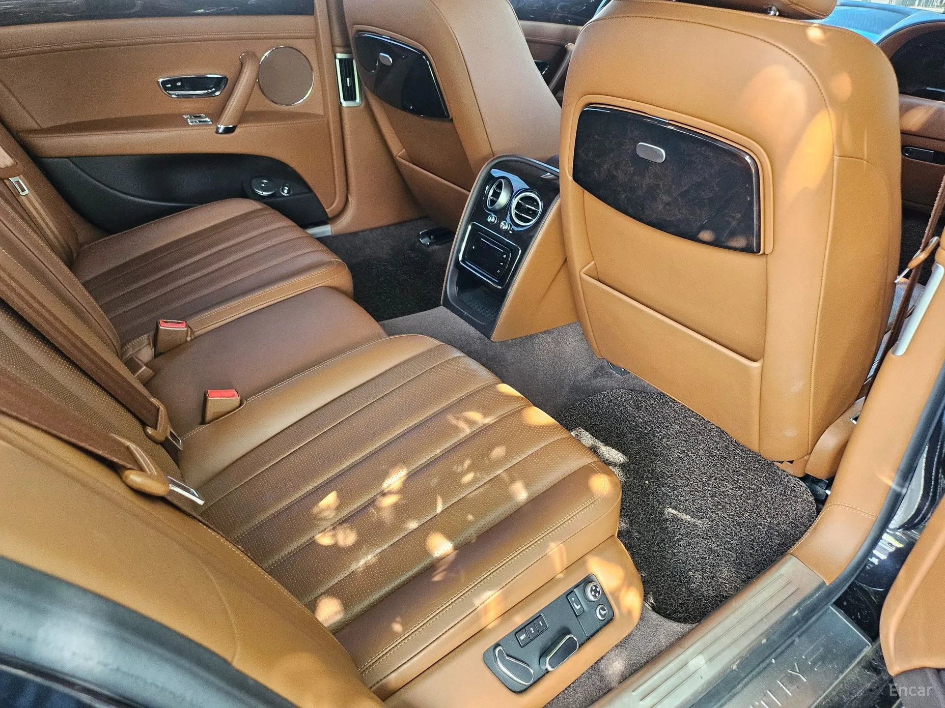 Bentley Flying Spur 2nd Generation превью 19