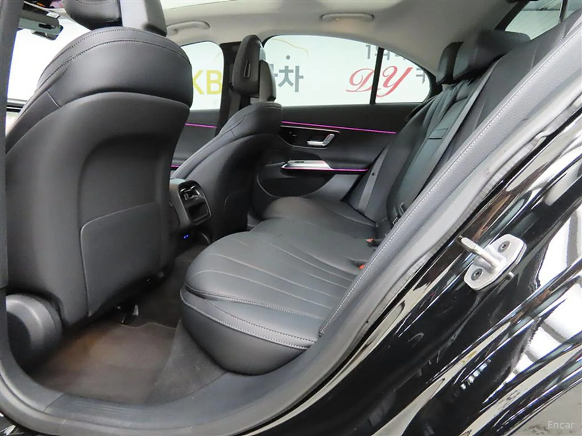 Mercedes Benz E-Class W214 превью 6