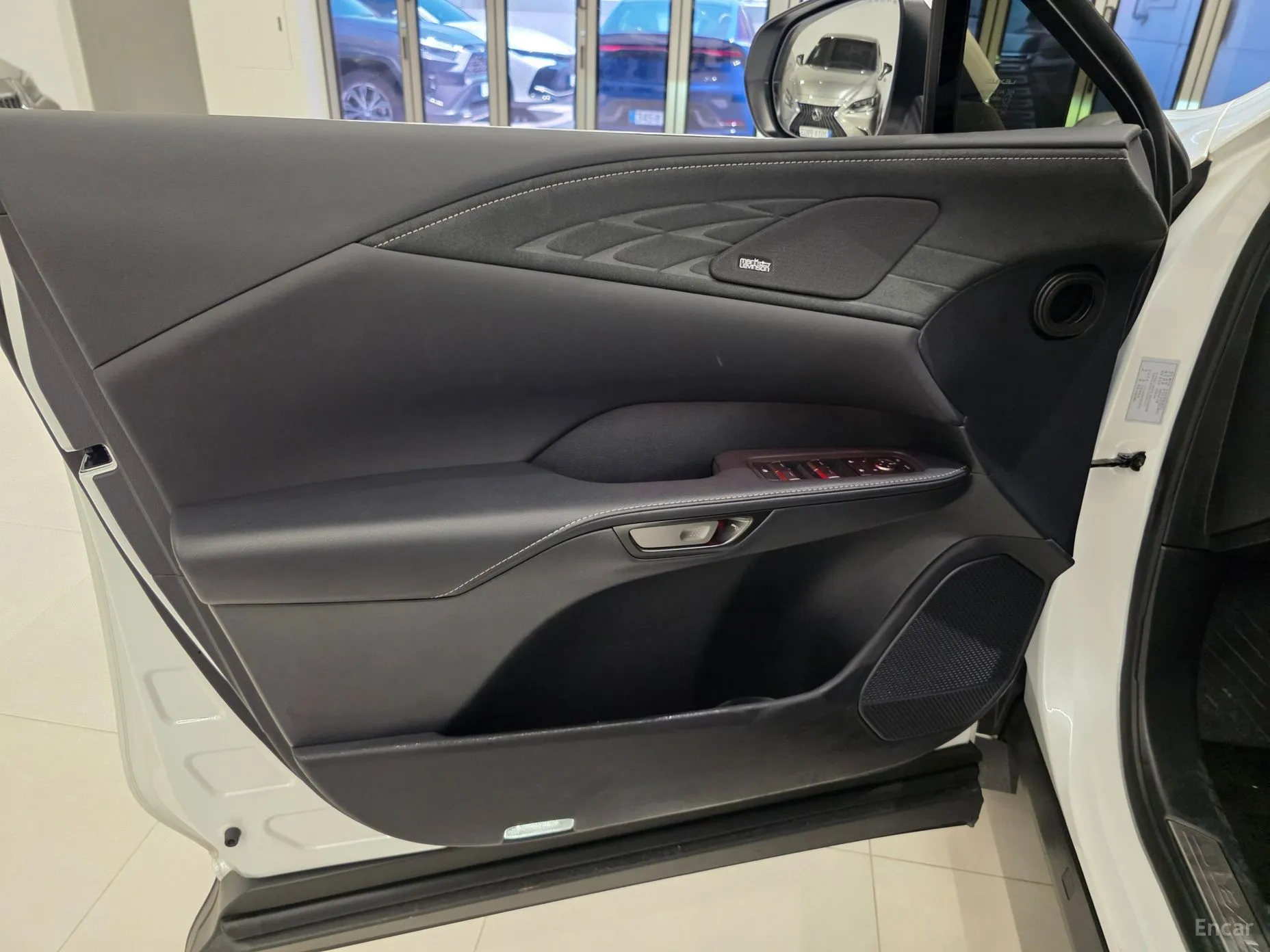 Lexus RX350h 5th Generation превью 12