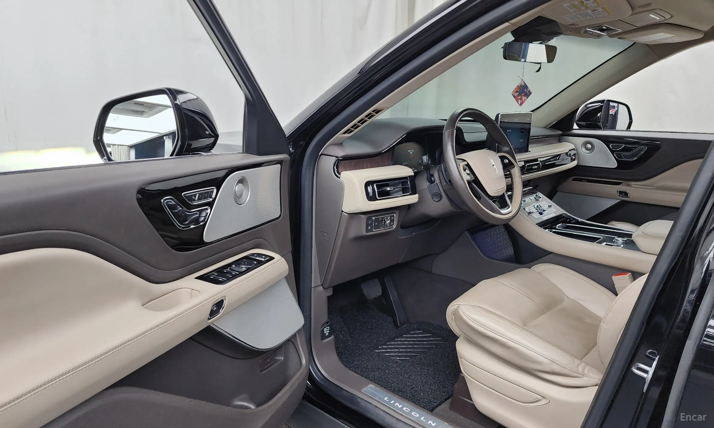 Lincoln Aviator 2nd Generation превью 10