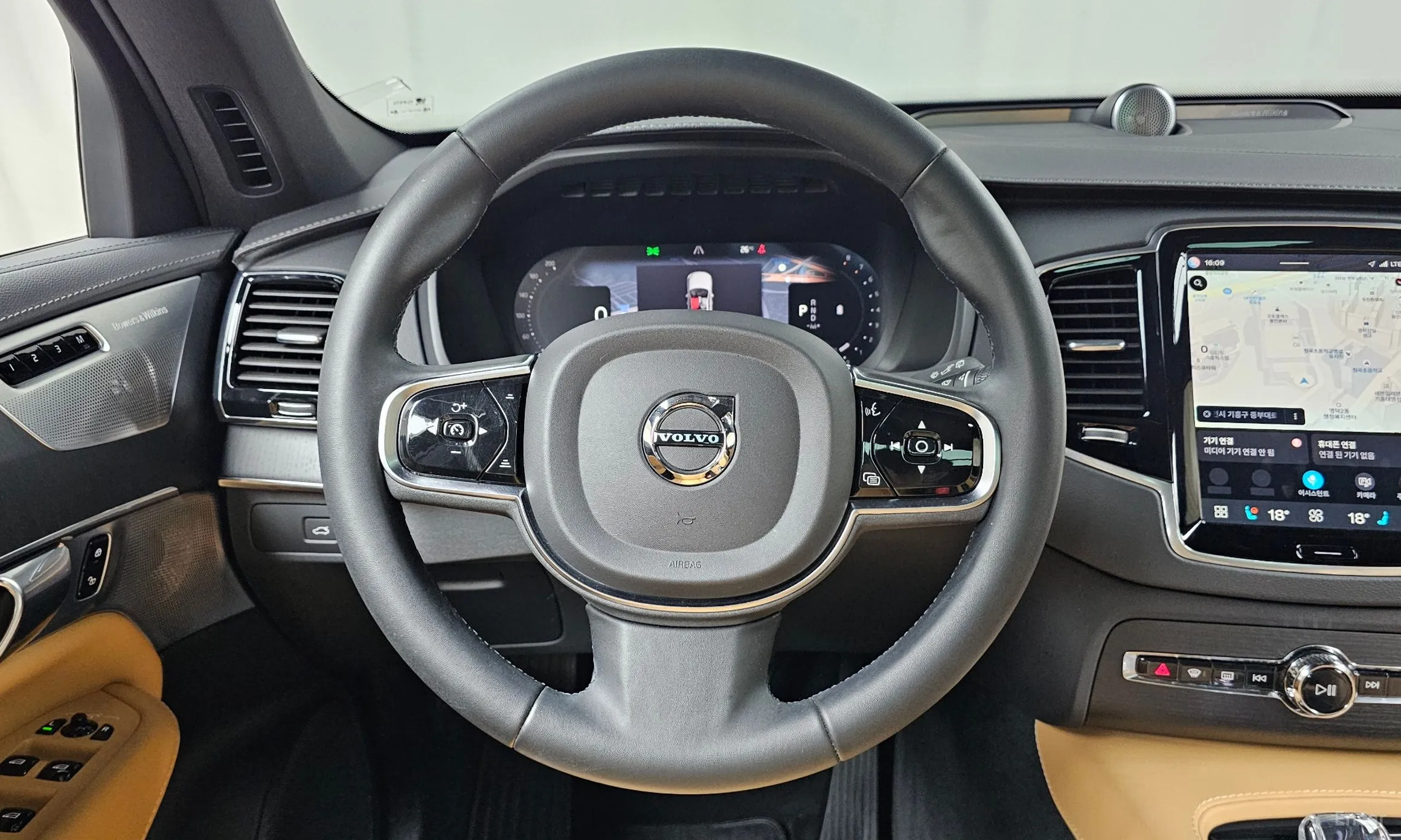 Volvo XC90 Gen 2 превью 13