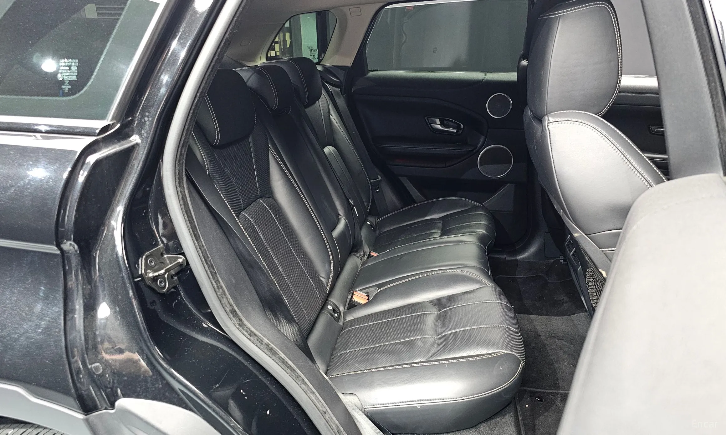 Land Rover Range Rover Evoque превью 11