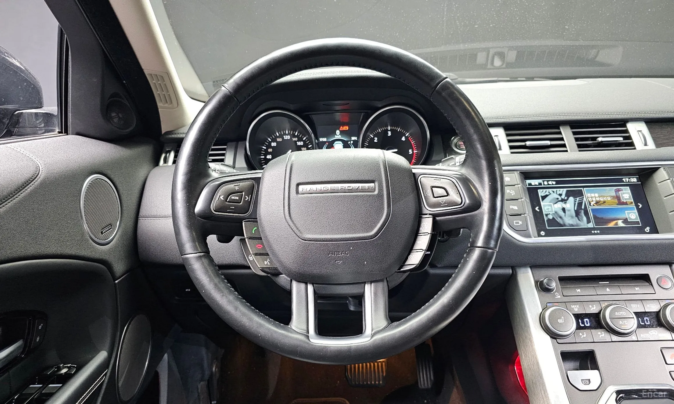 Land Rover Range Rover Evoque превью 12