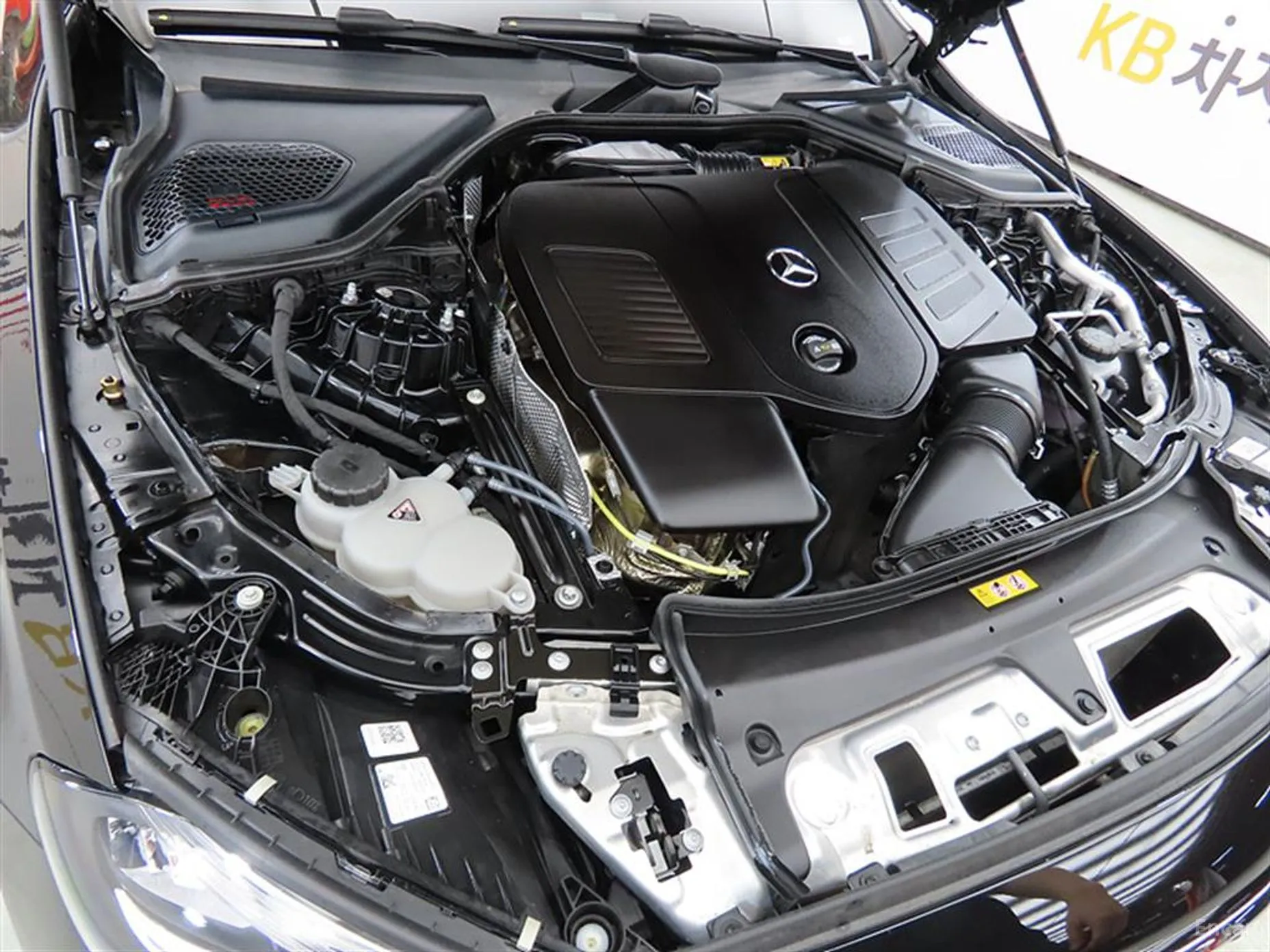 Mercedes Benz E-Class W214 превью 19