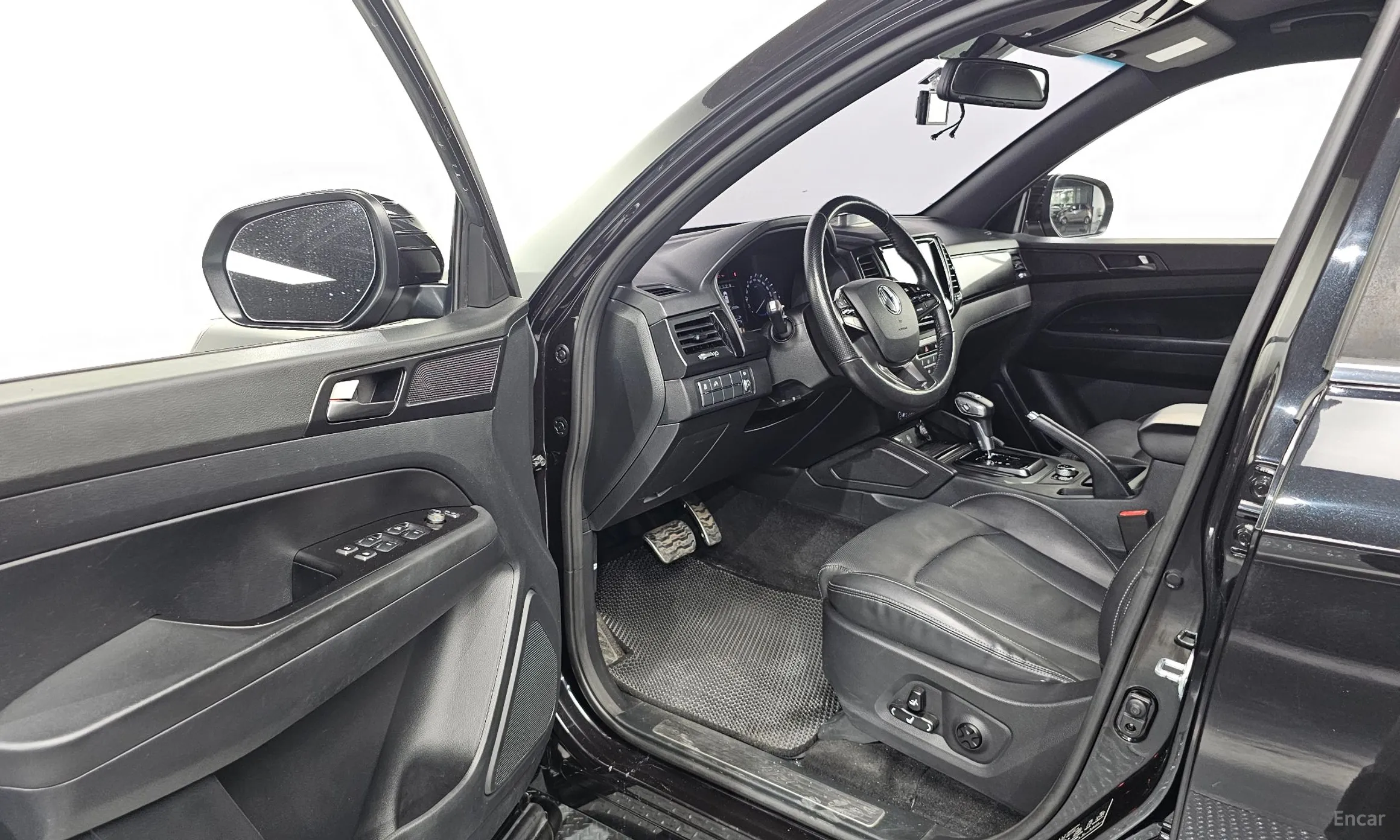 KG Mobility (SsangYong) Rexton Sports превью 10