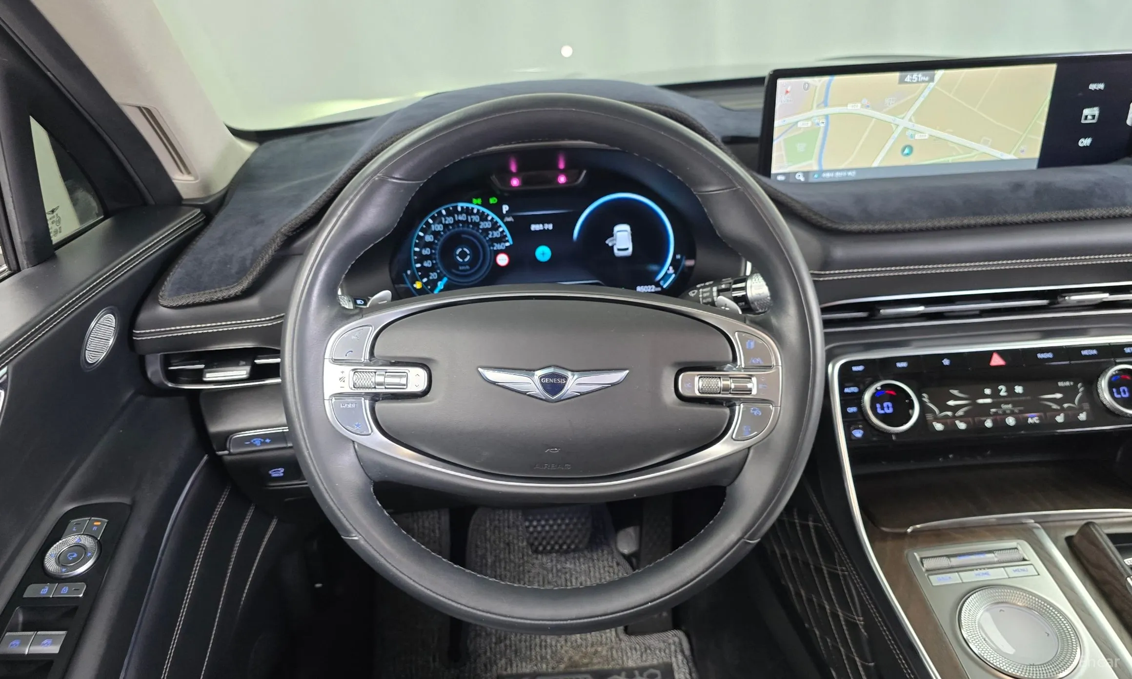 Genesis GV80 превью 13