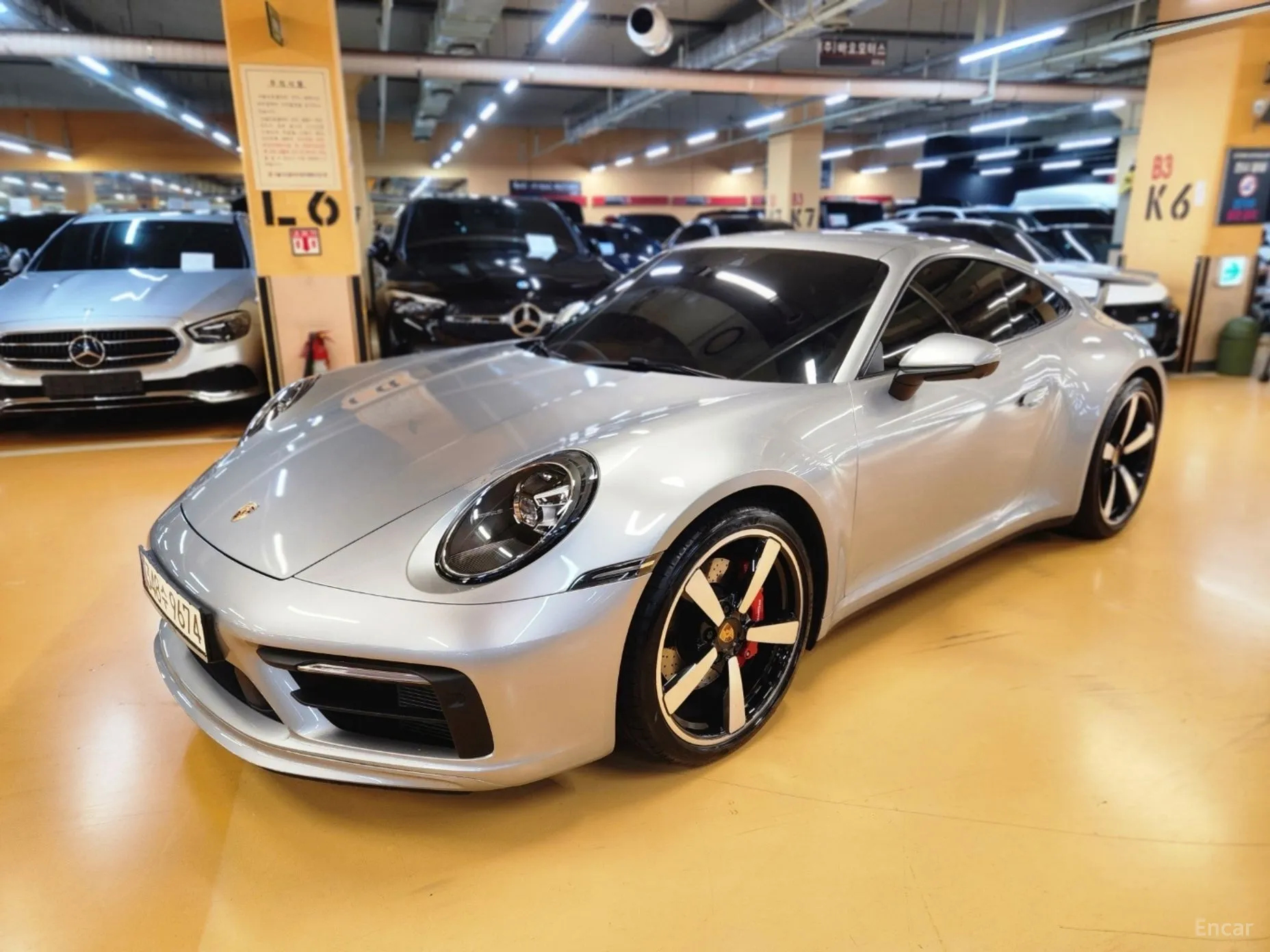 Porsche 911 (992)