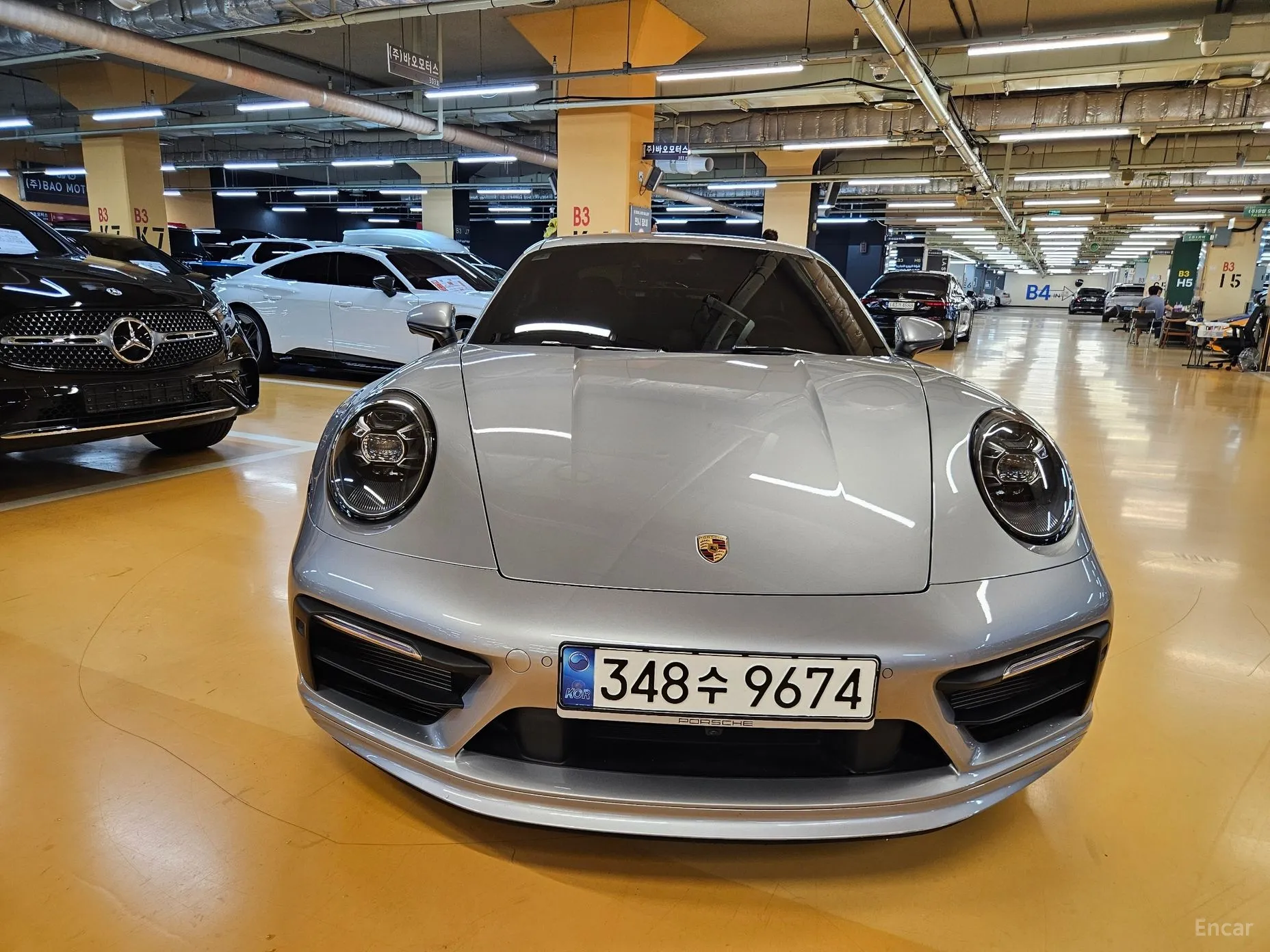 Porsche 911 (992) превью 3