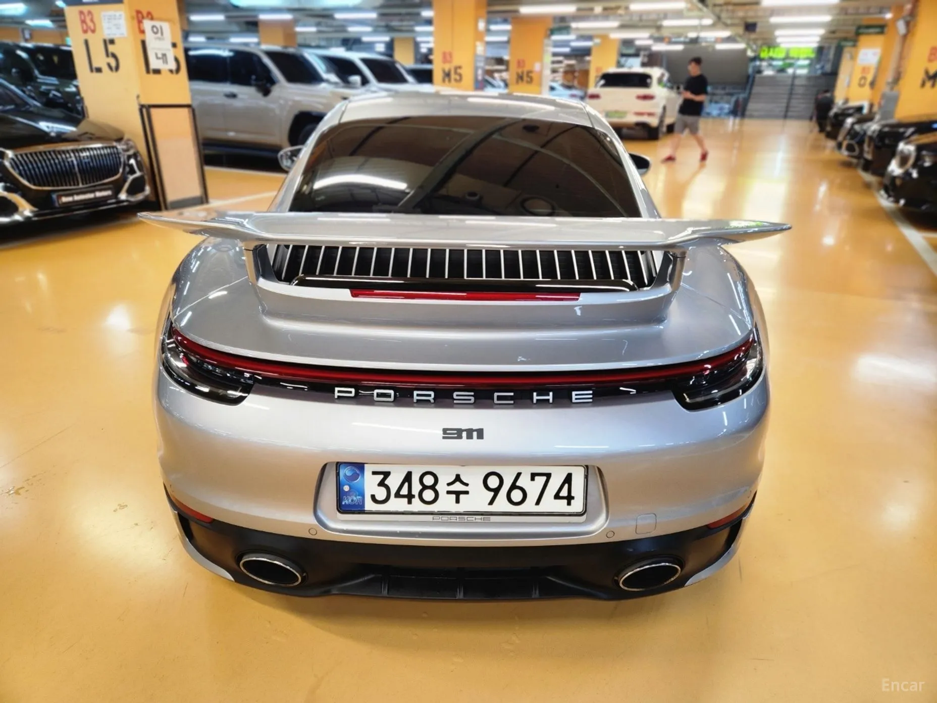 Porsche 911 (992) превью 4