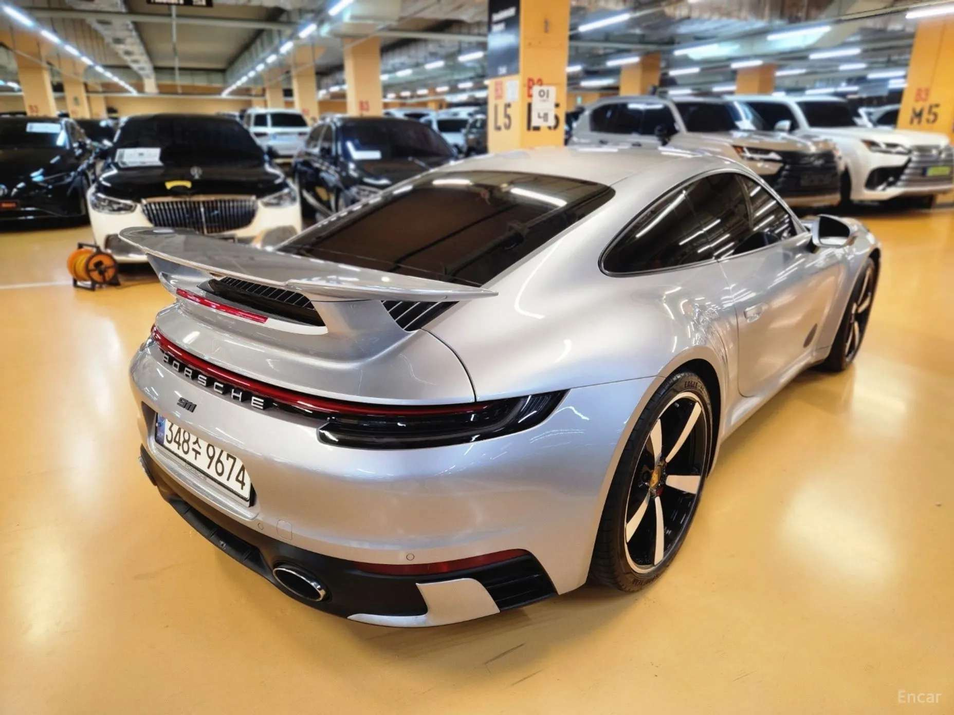 Porsche 911 (992) превью 5
