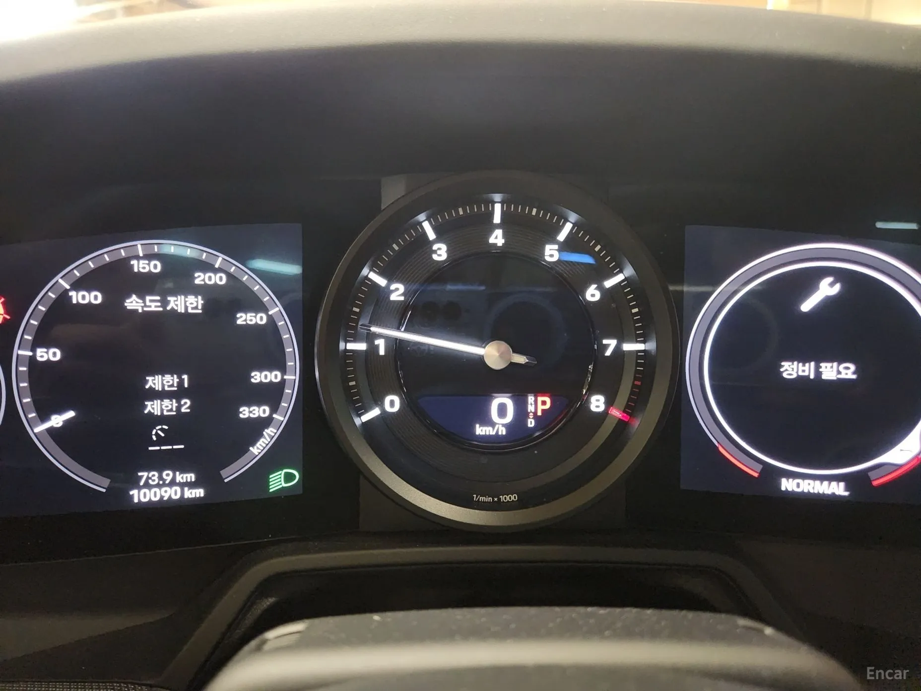 Porsche 911 (992) превью 8