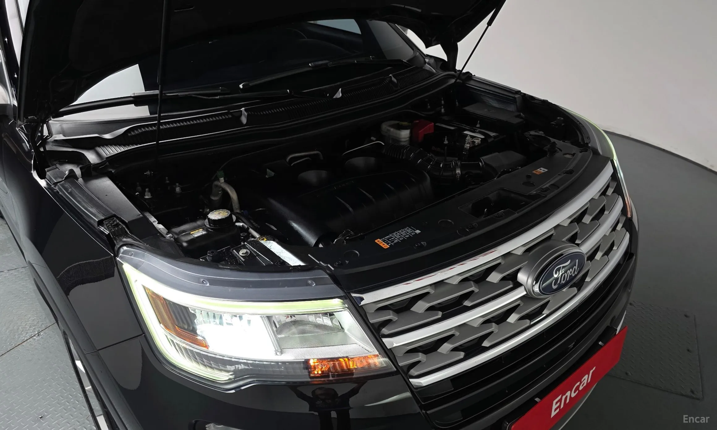 Ford Explorer превью 6