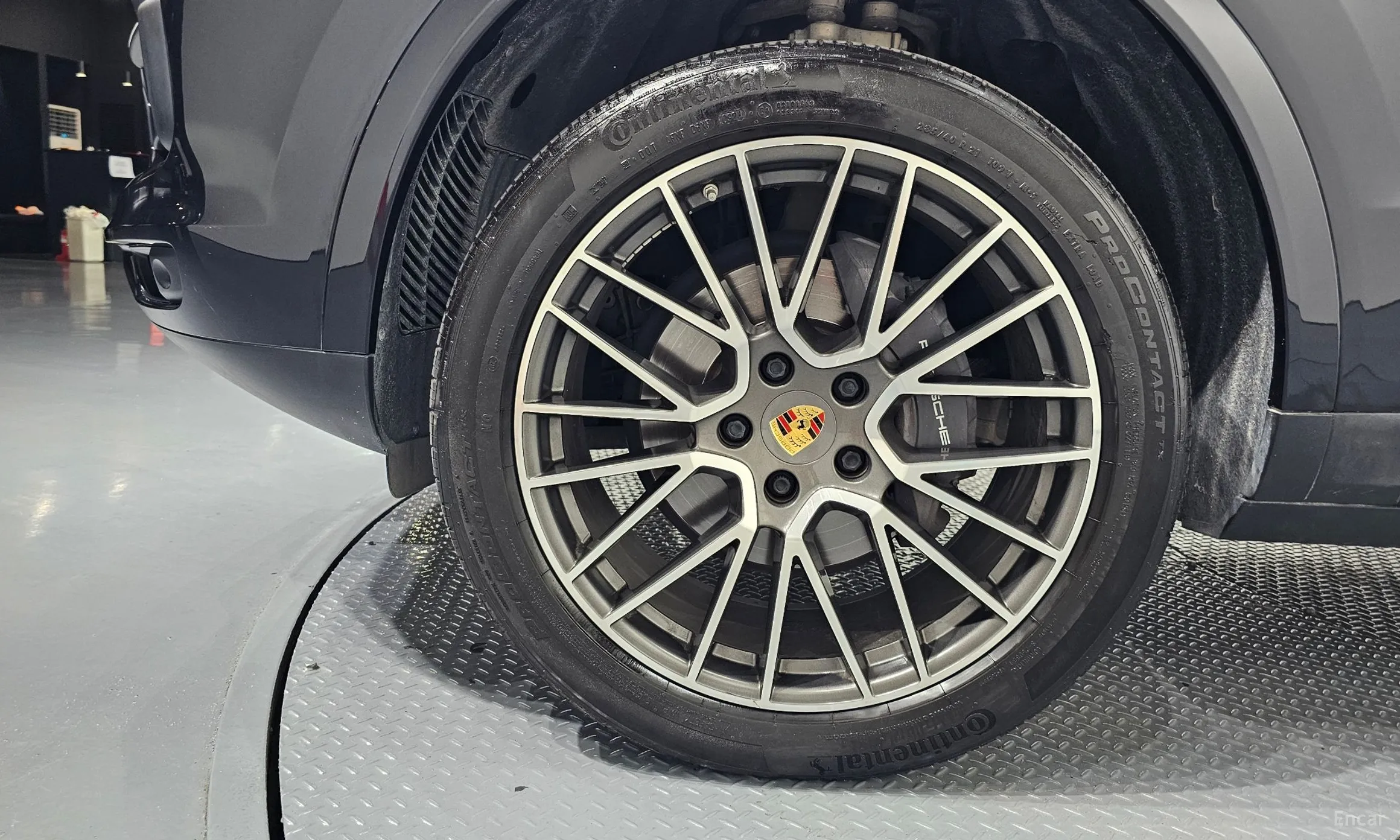 Porsche Cayenne (PO536) превью 5