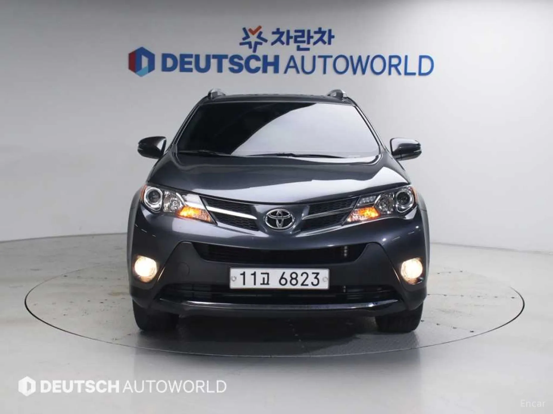 Toyota RAV4 превью 3