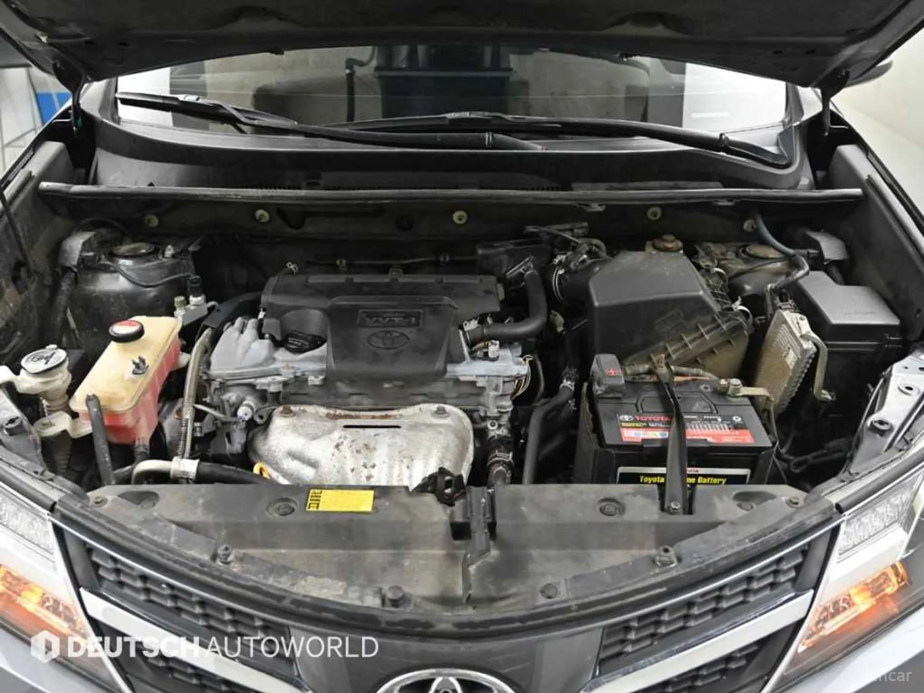 Toyota RAV4 превью 6