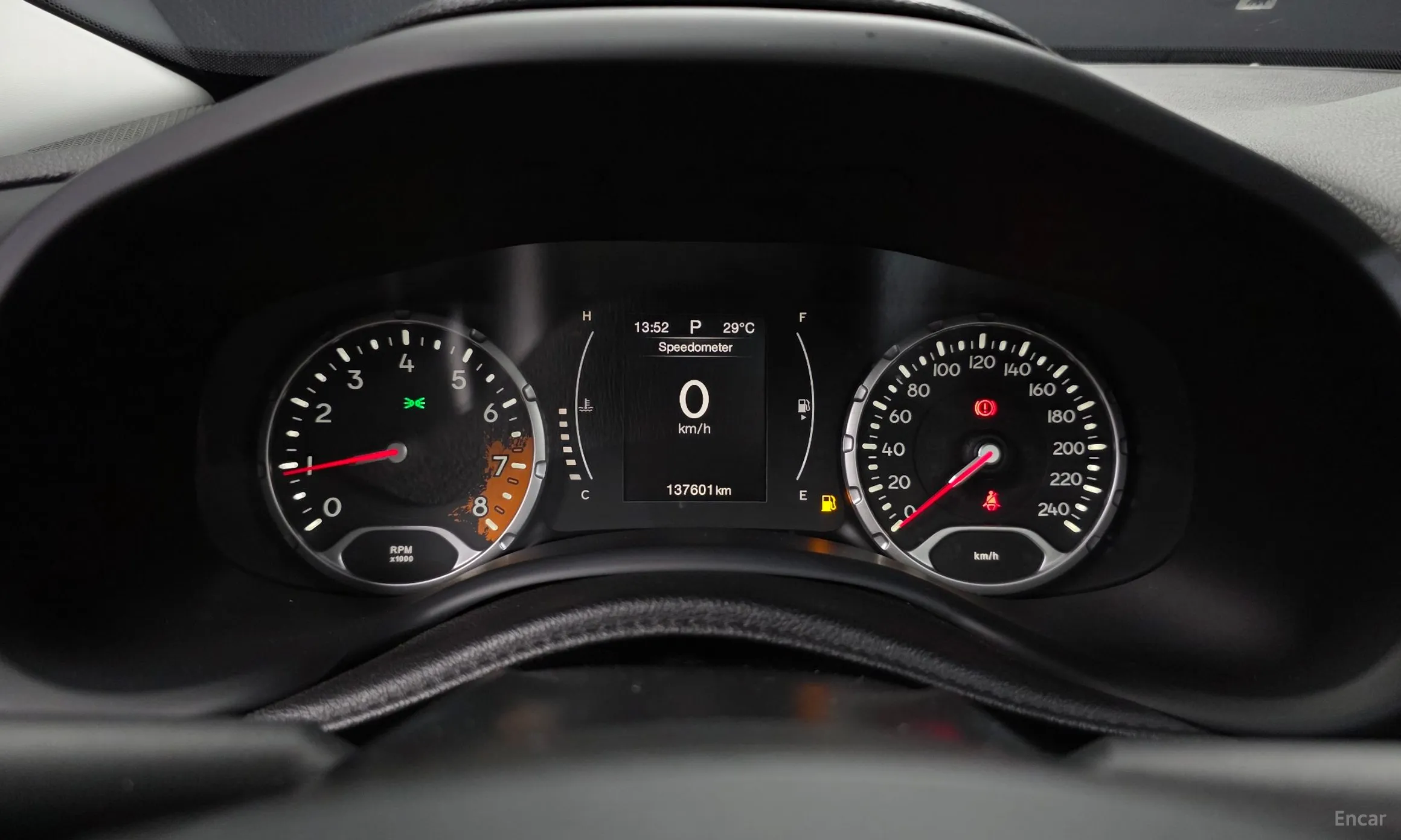Jeep Renegade превью 8