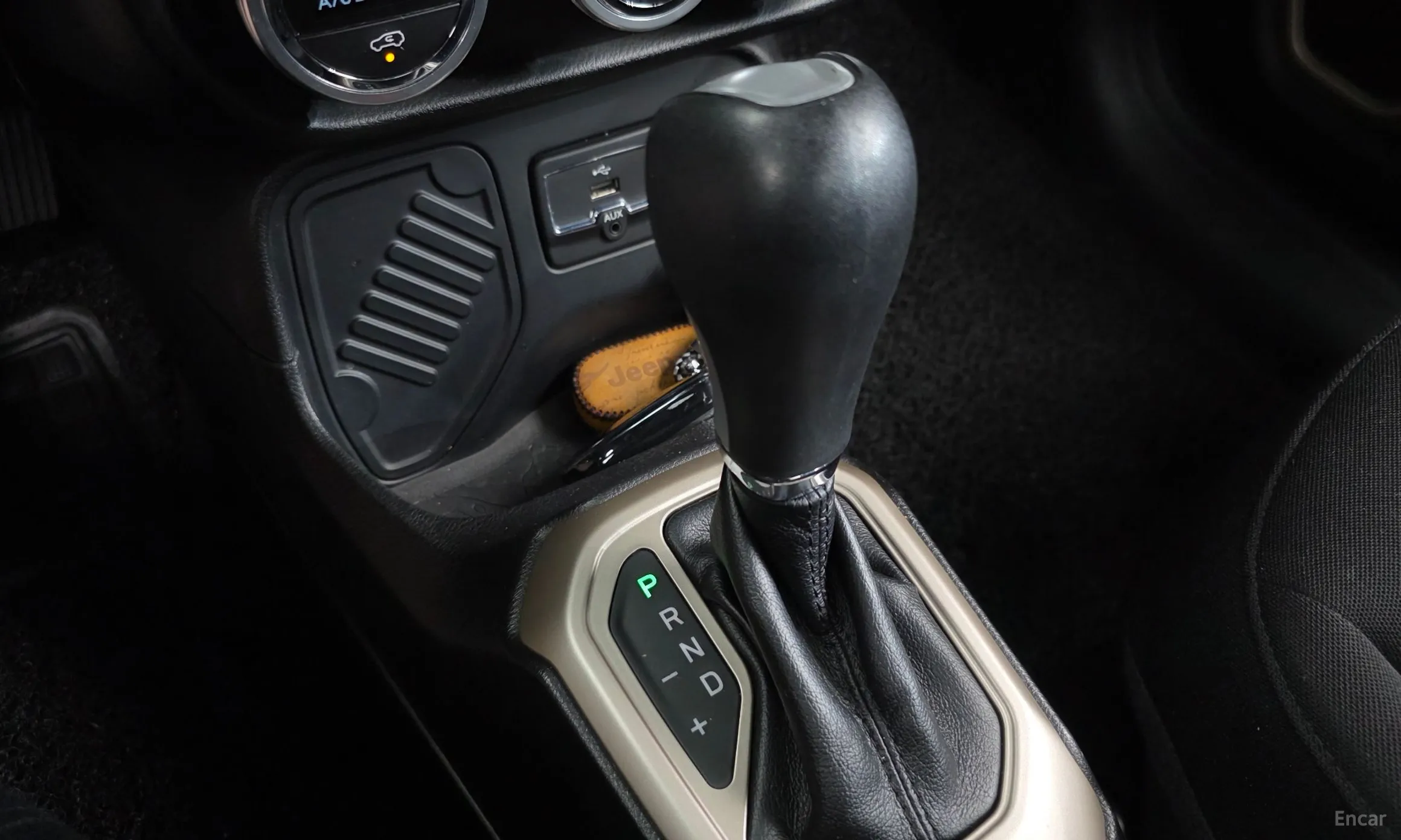 Jeep Renegade превью 9