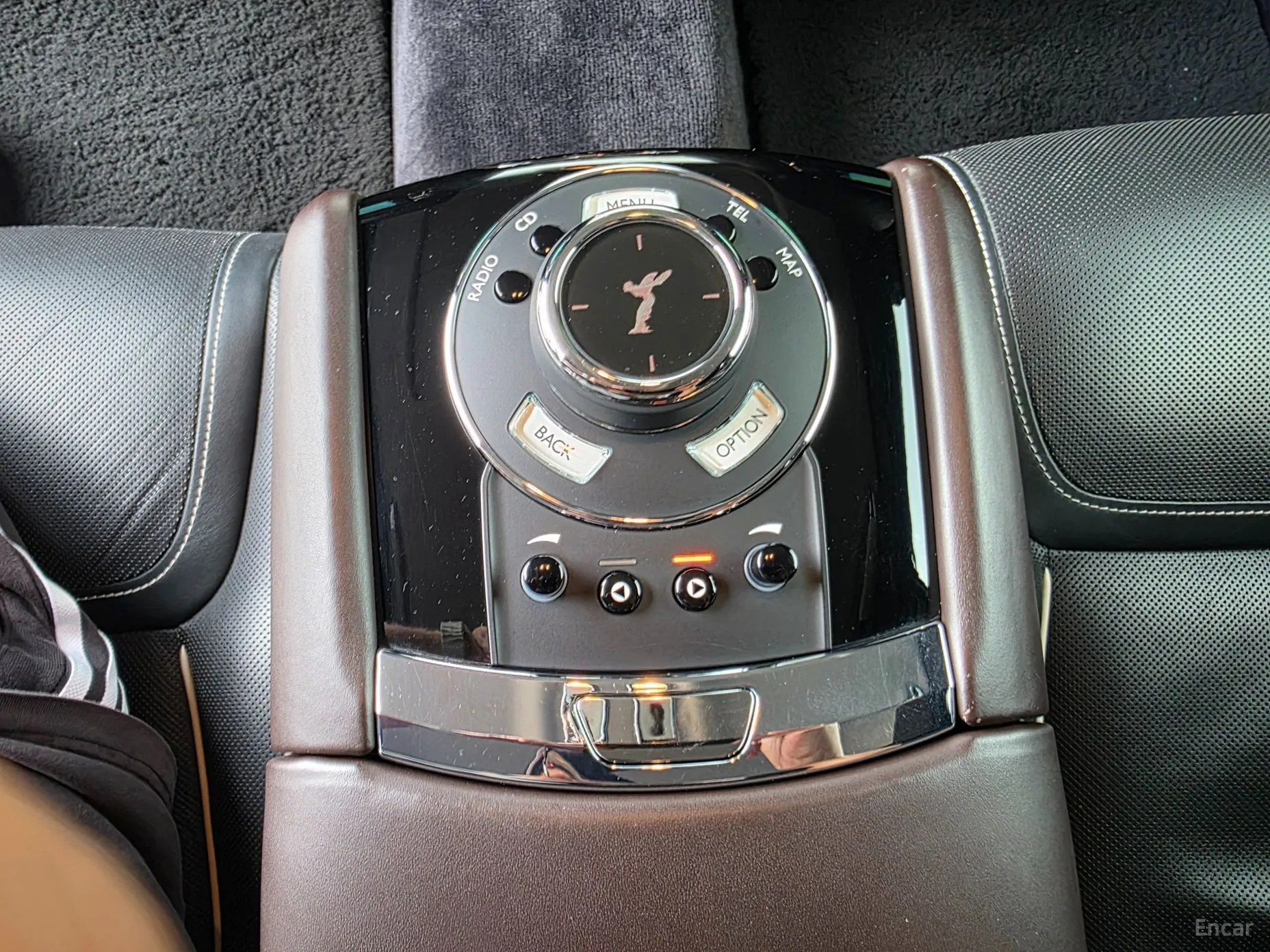 Rolls-Royce Ghost превью 18