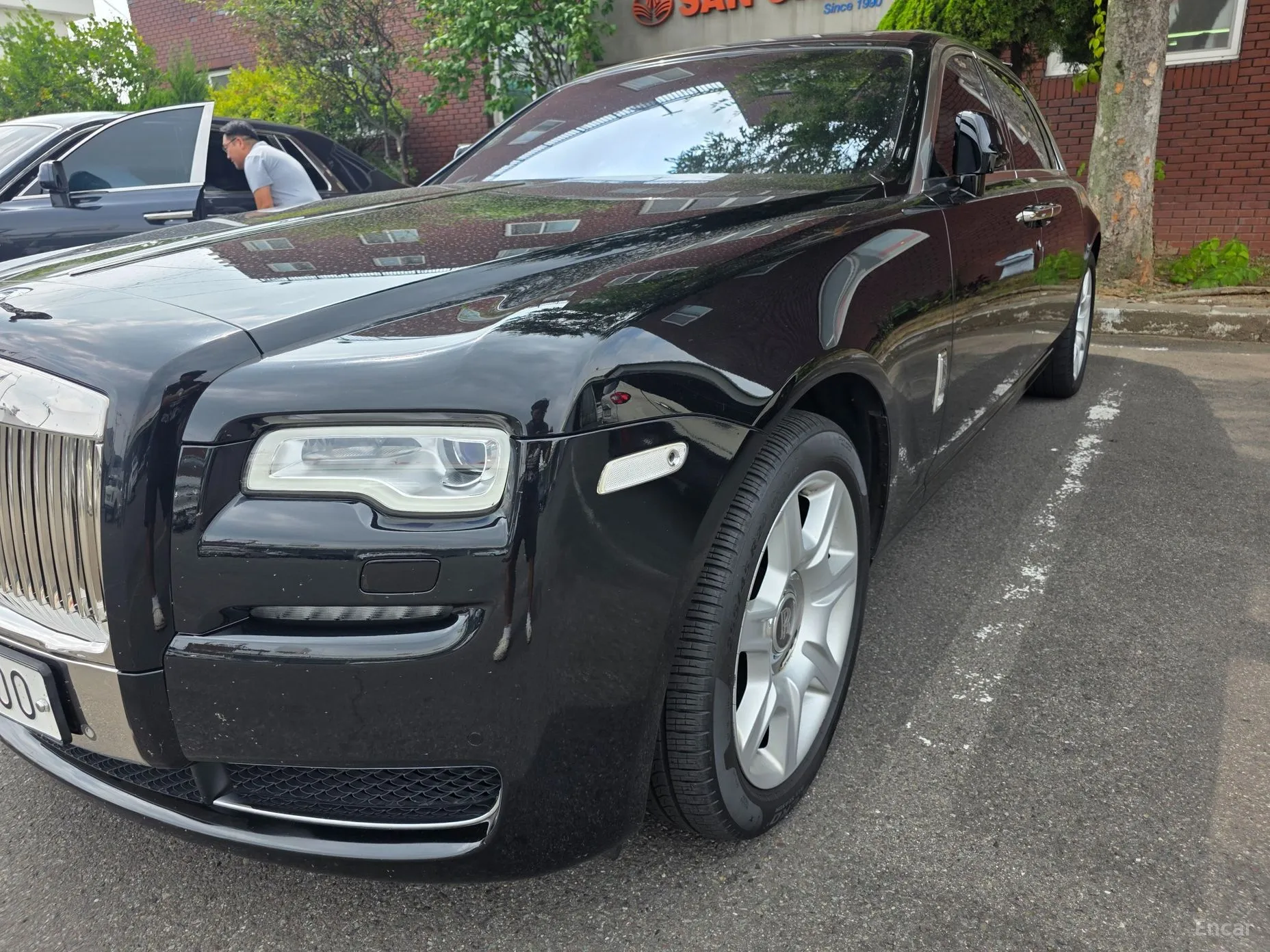 Rolls-Royce Ghost превью 3