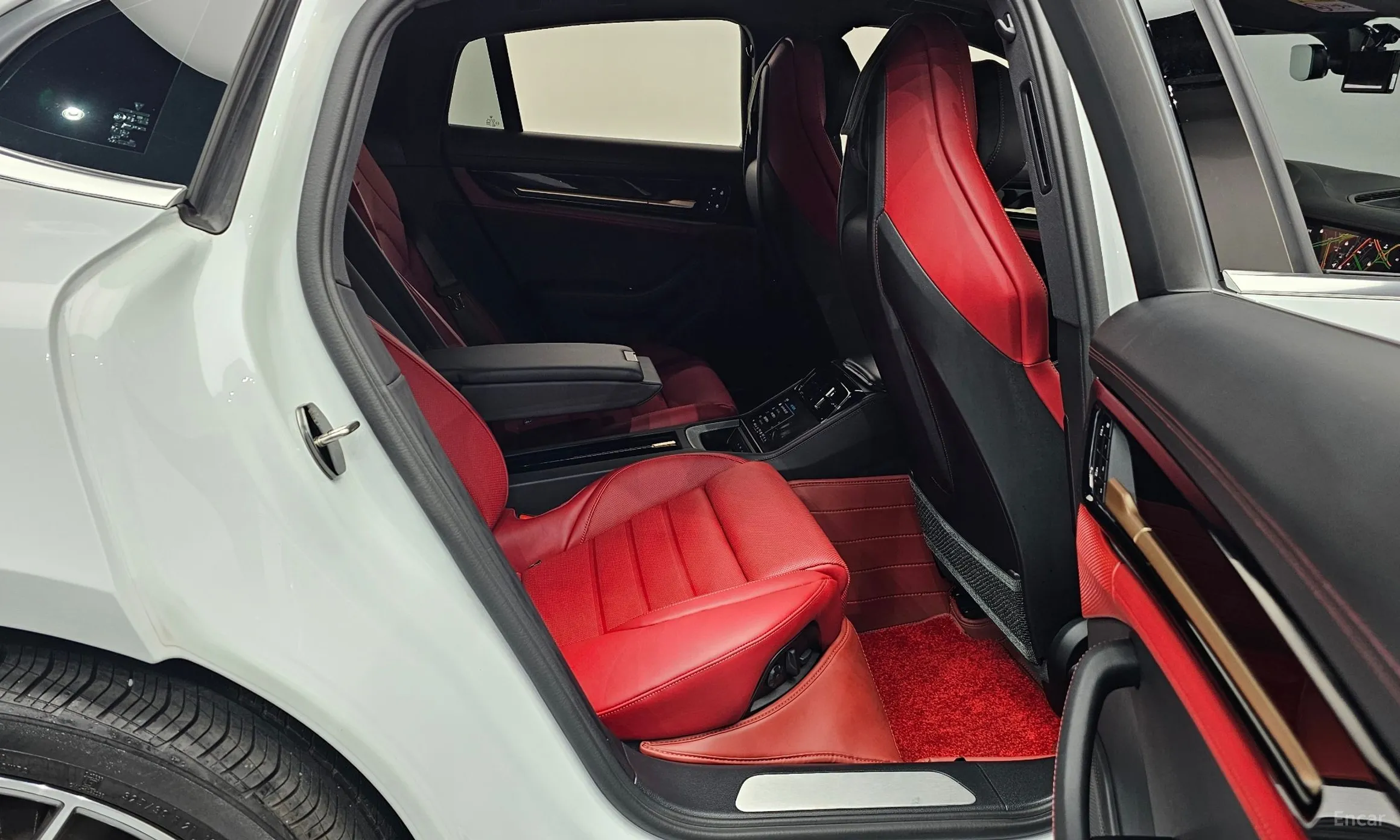 Porsche Panamera (976) превью 11