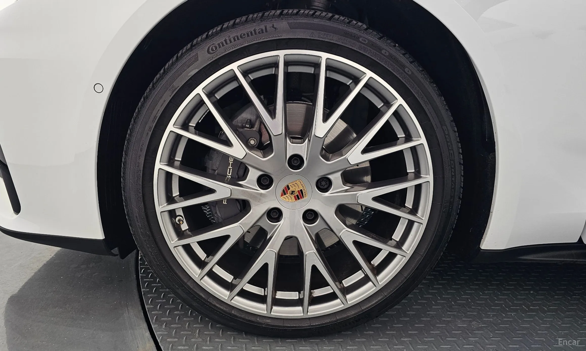 Porsche Panamera (976) превью 5