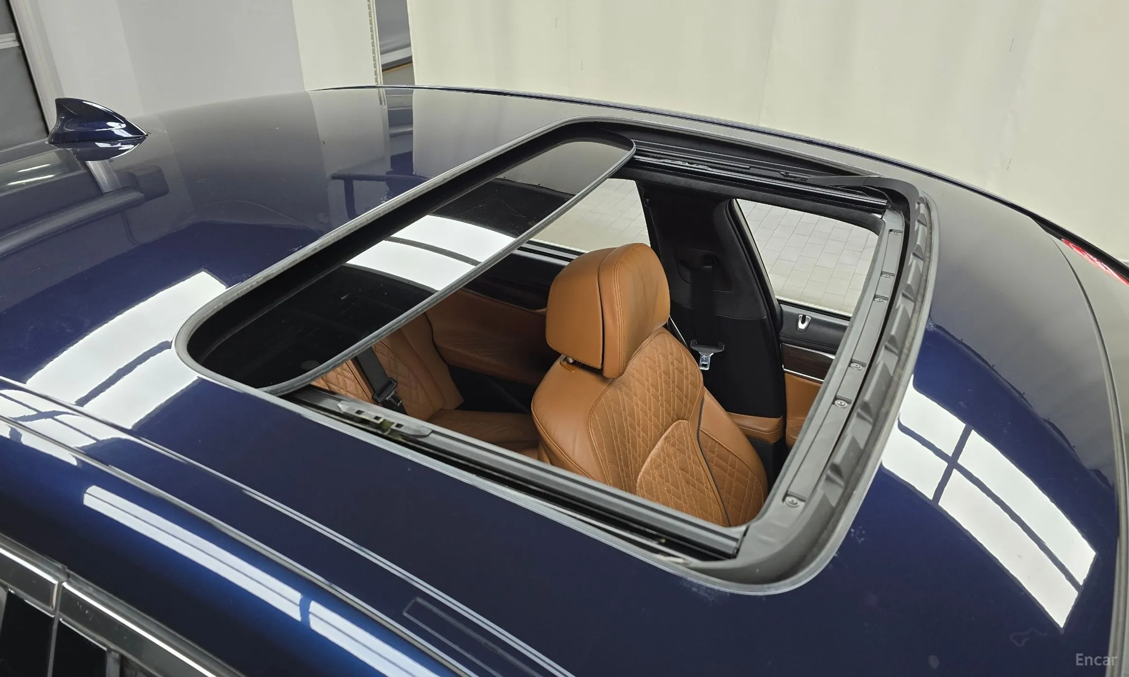 BMW 7 Series (G11) превью 18