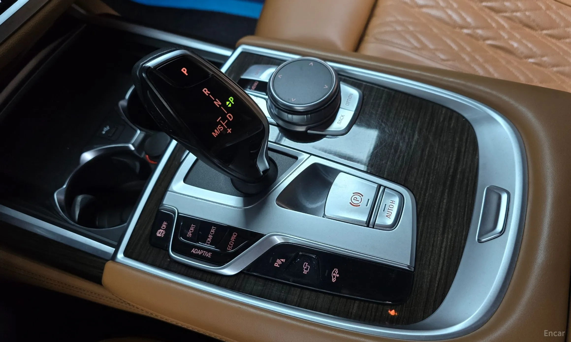 BMW 7 Series (G11) превью 9