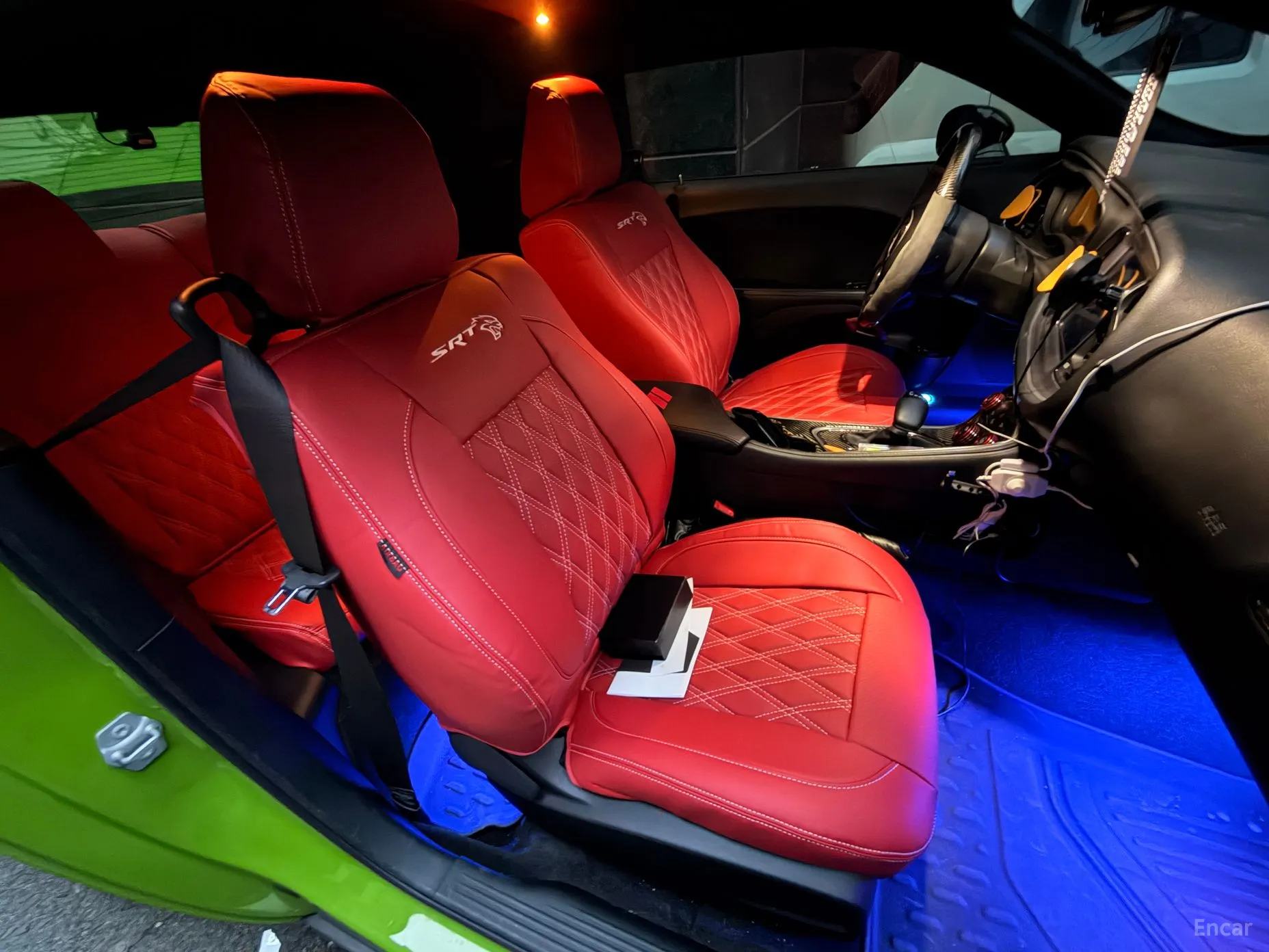 Dodge Challenger превью 7