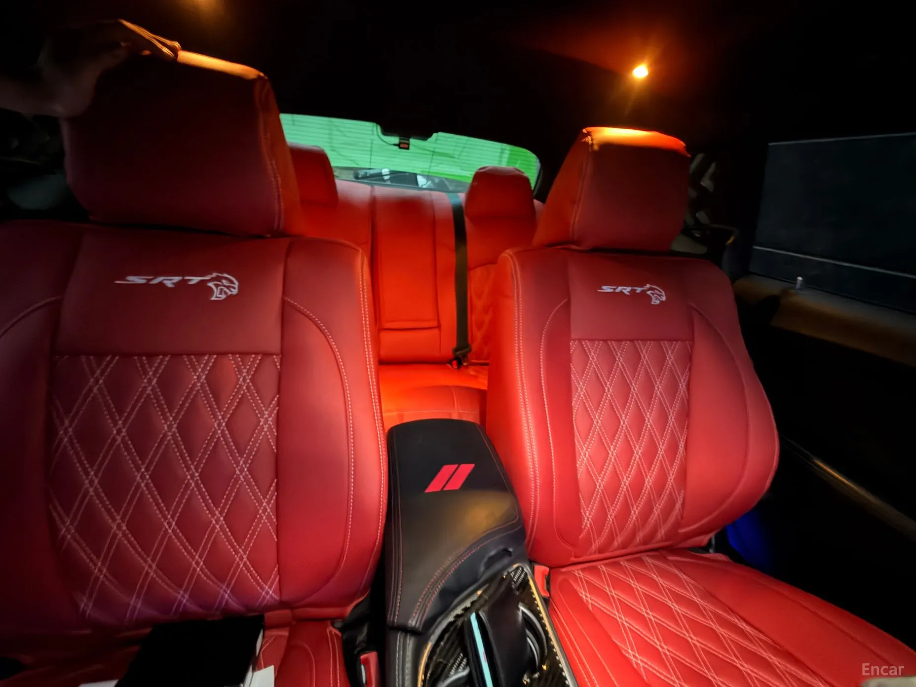 Dodge Challenger превью 9
