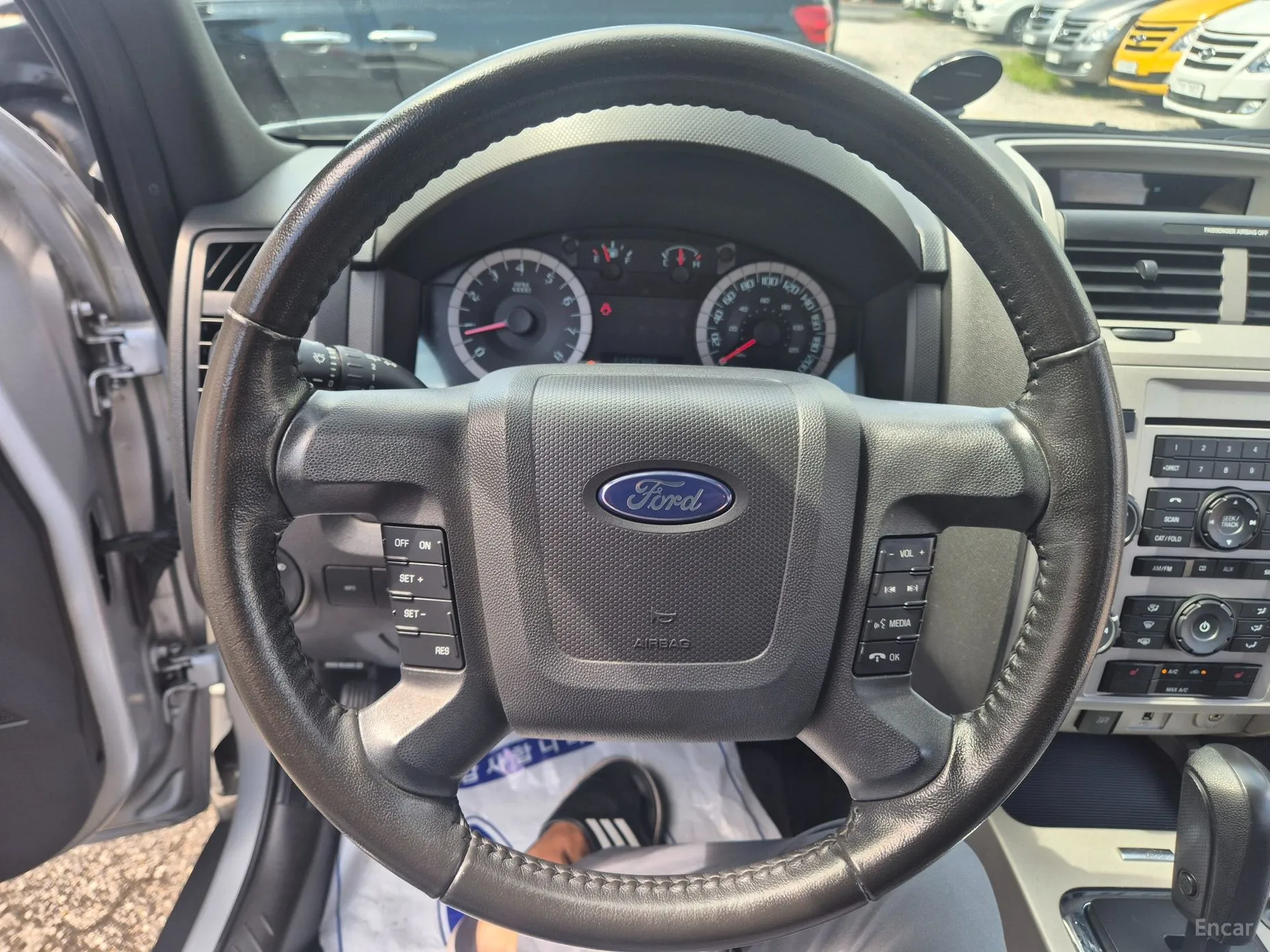 Ford Escape превью 12