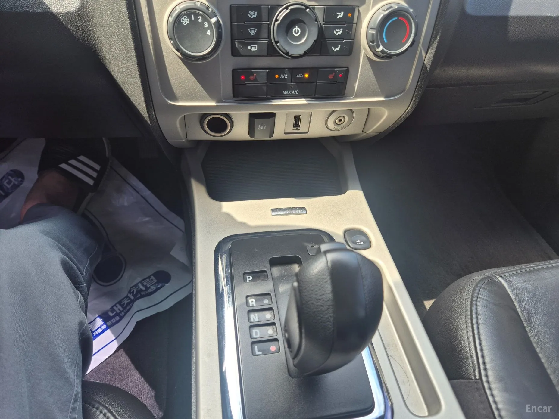 Ford Escape превью 17