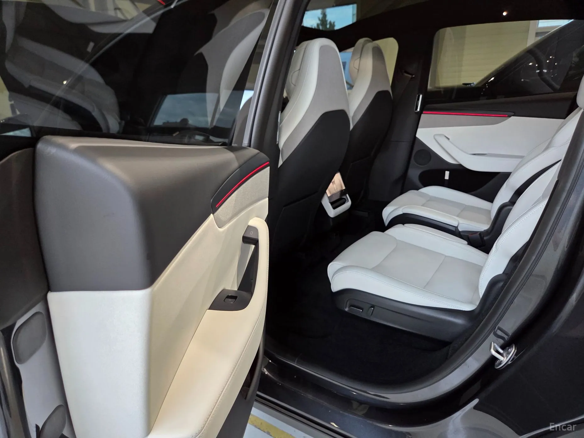 Tesla Model Y превью 13