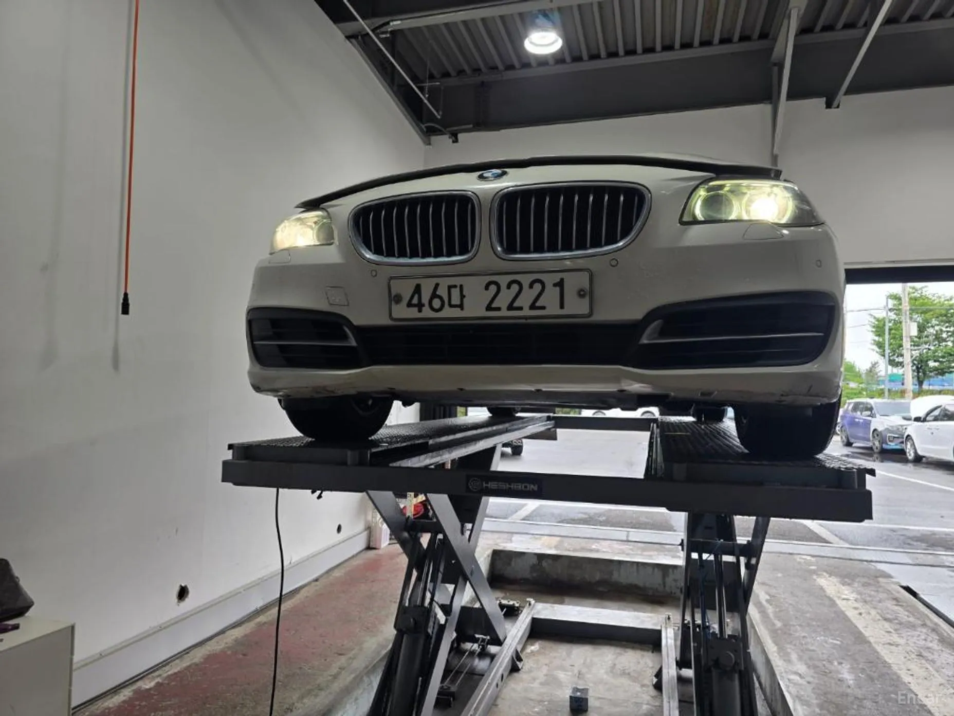 BMW 5 Series (F10)