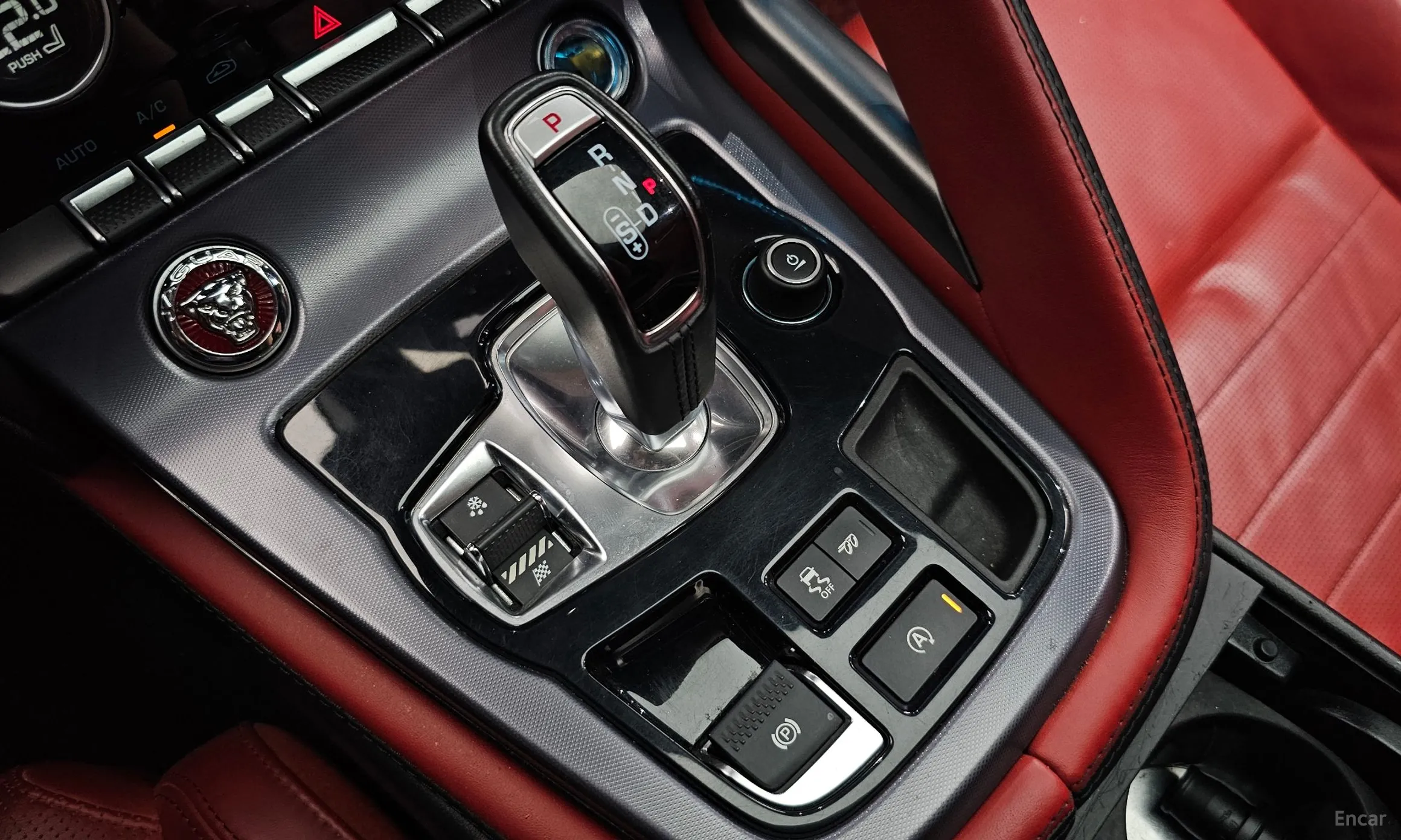 Jaguar F-TYPE превью 9
