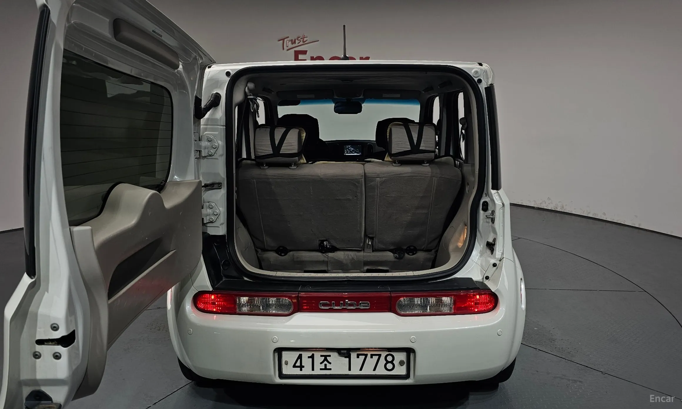 Nissan Cube превью 20