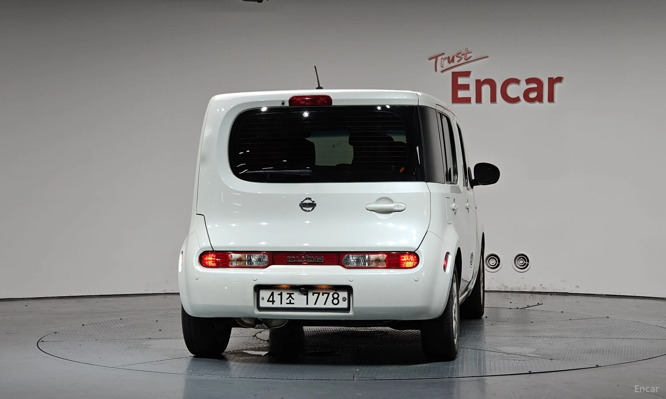 Nissan Cube превью 4