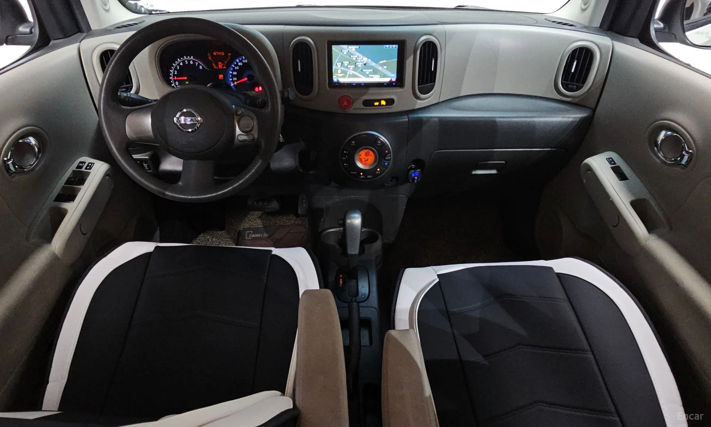 Nissan Cube превью 7