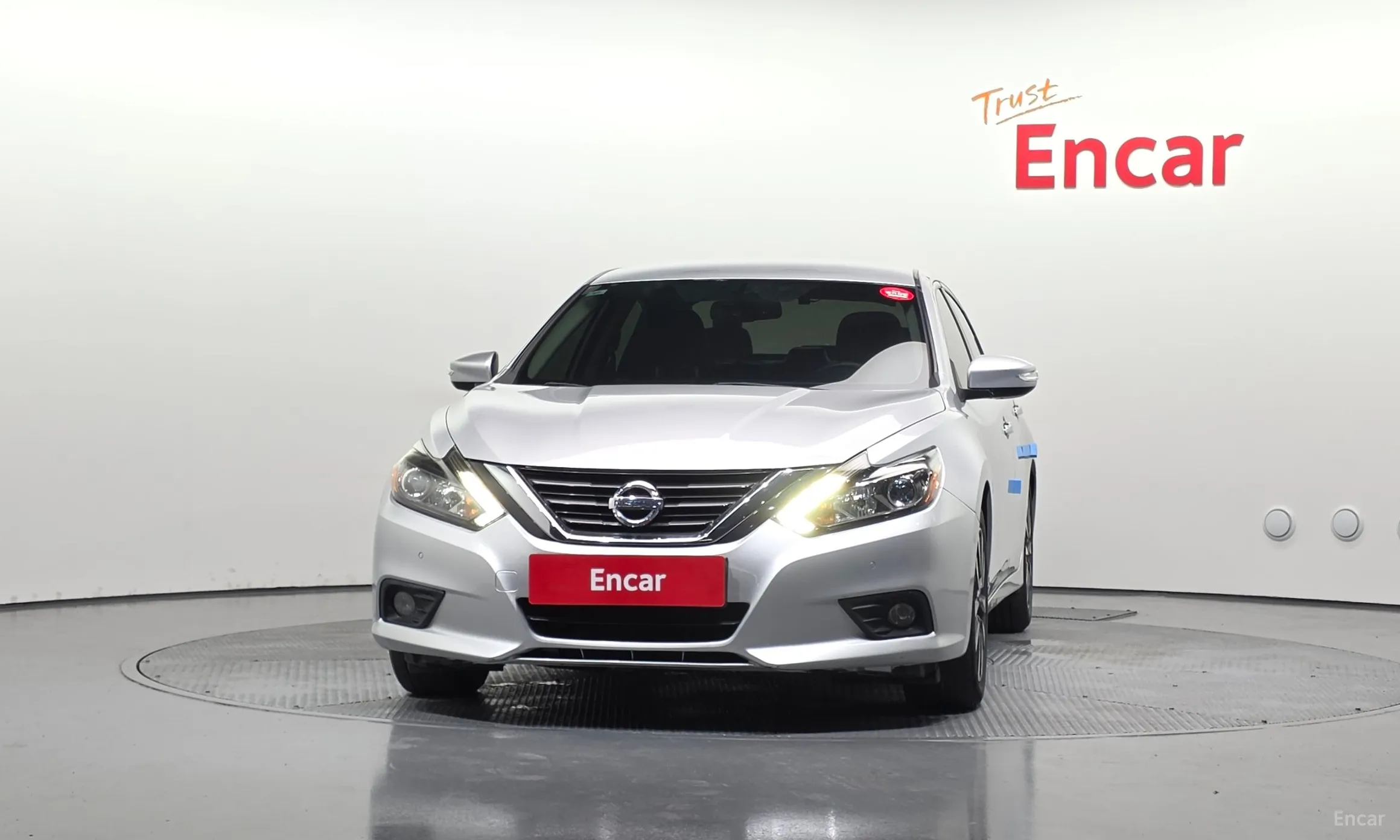 Nissan Altima превью 3
