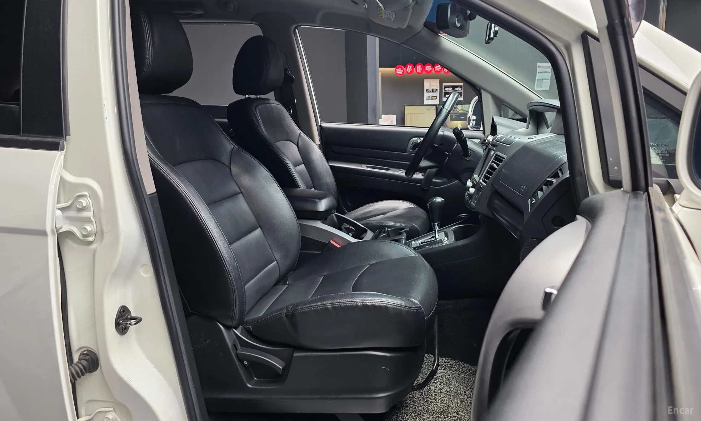 KG Mobility (SsangYong) Korando Turismo превью 11