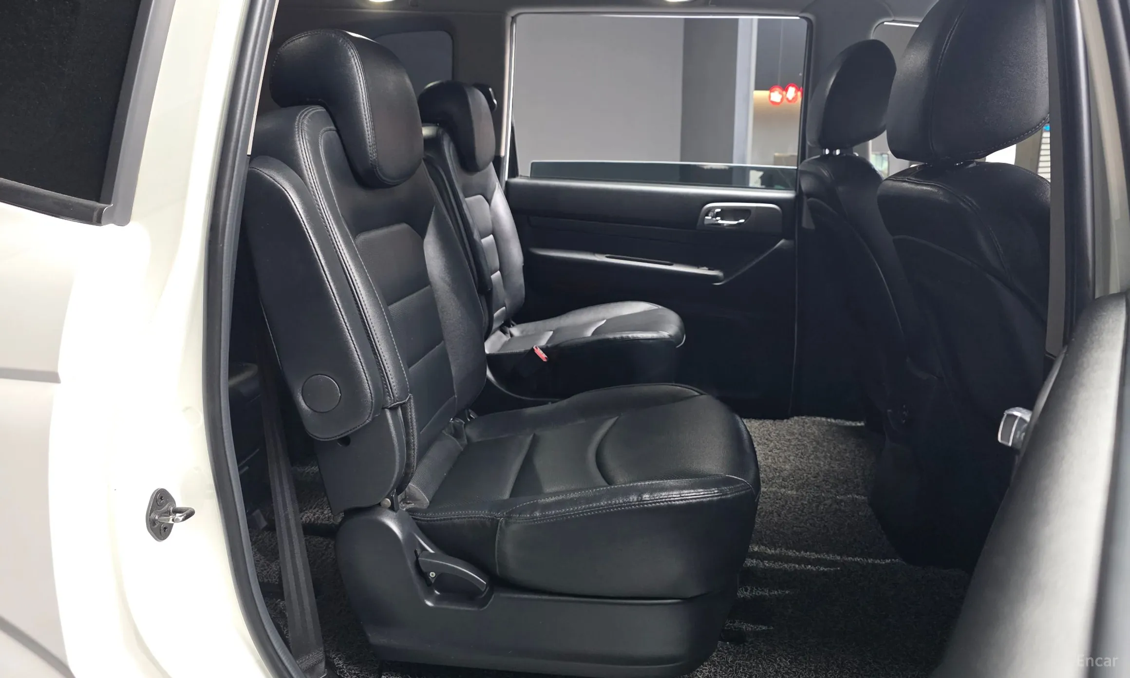 KG Mobility (SsangYong) Korando Turismo превью 12