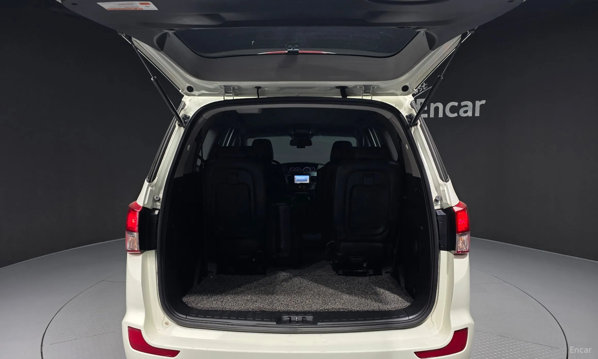 KG Mobility (SsangYong) Korando Turismo превью 20