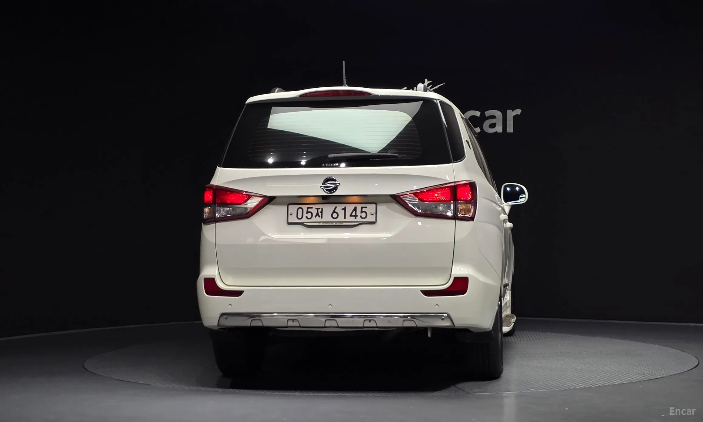 KG Mobility (SsangYong) Korando Turismo превью 4