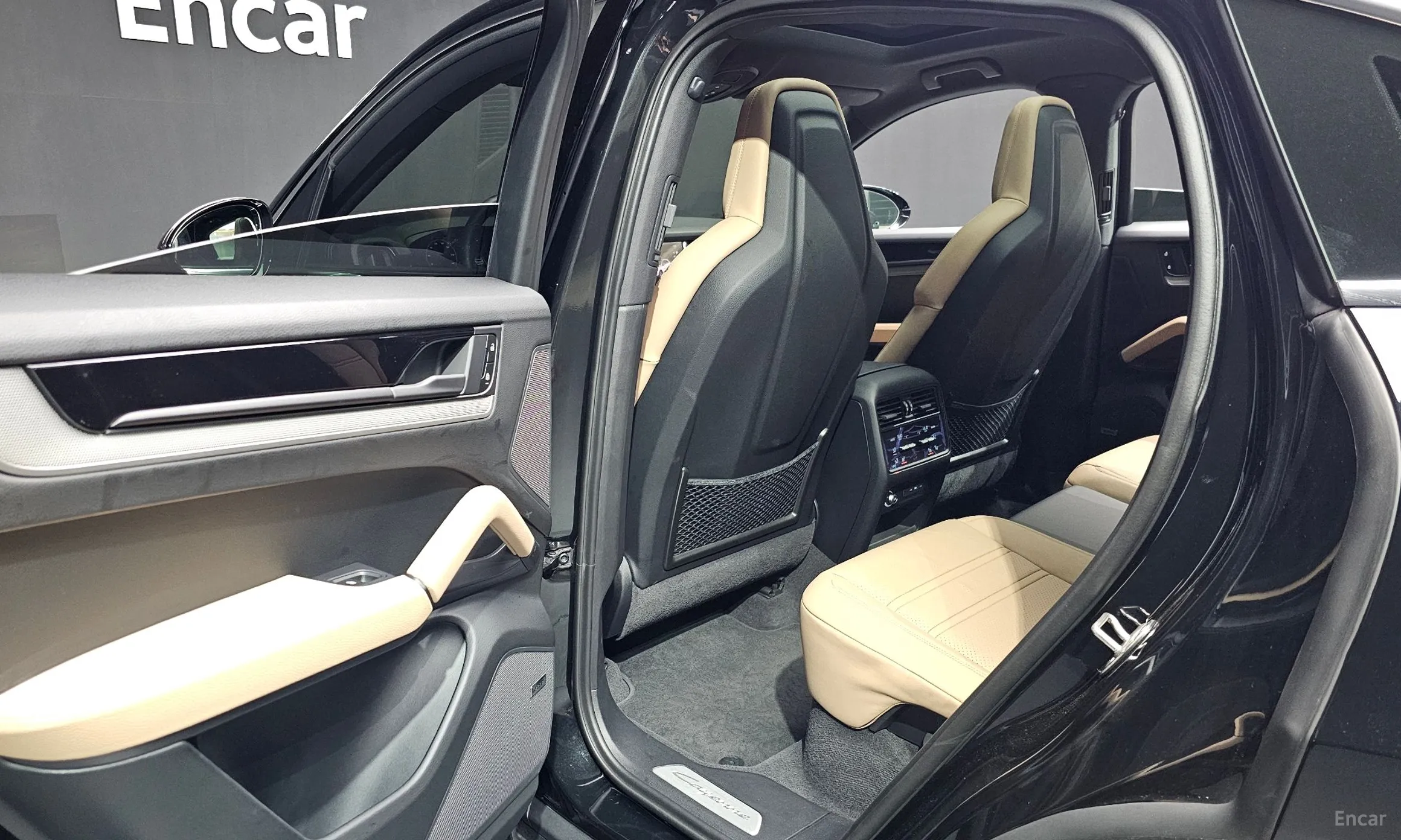 Porsche Cayenne (PO536) превью 11