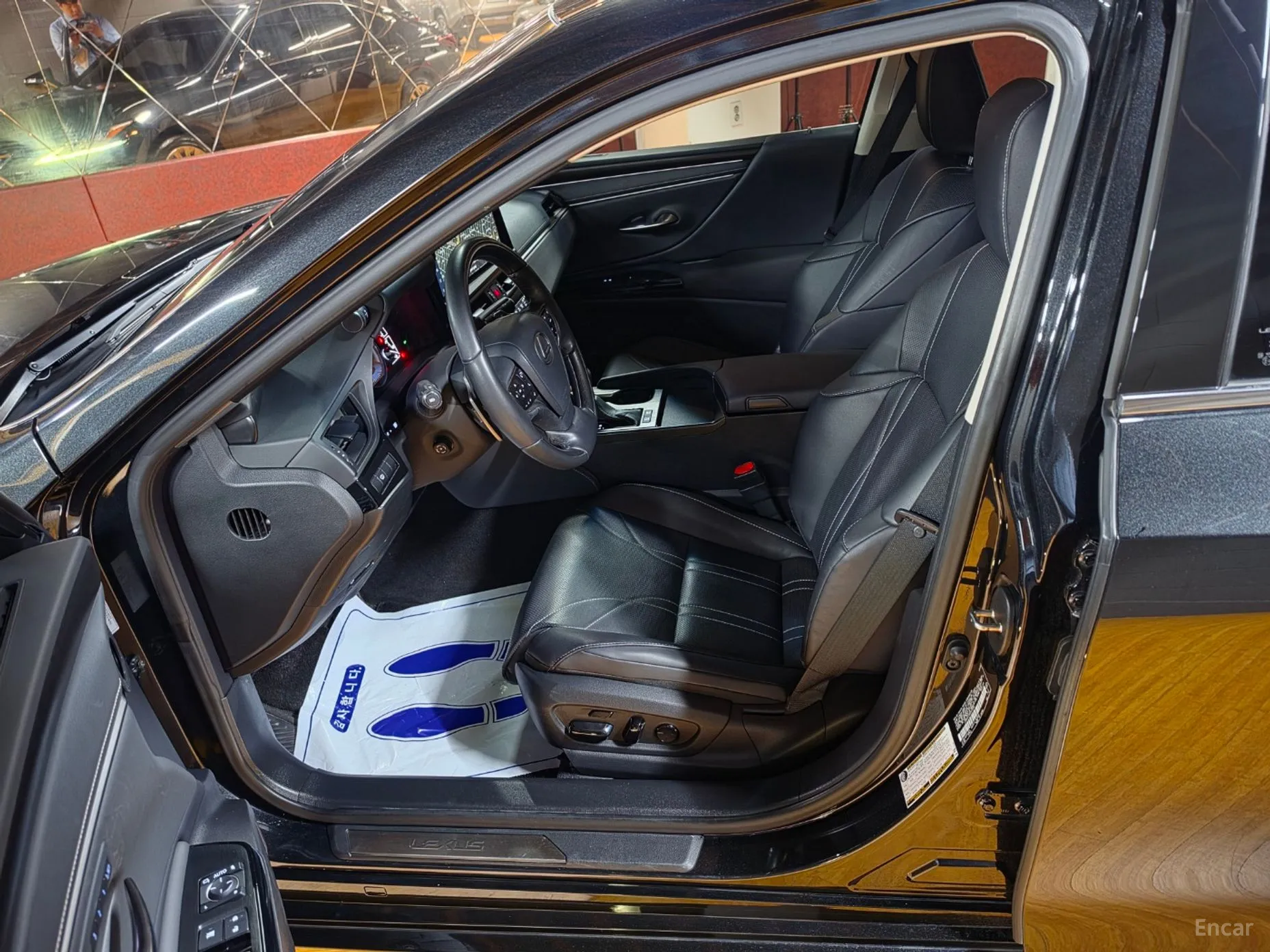 Lexus ES300h 7th Generation превью 10