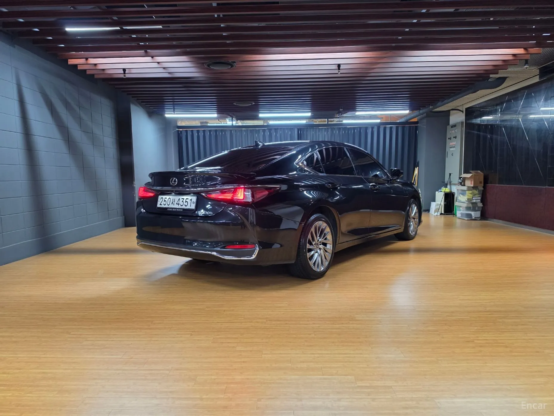 Lexus ES300h 7th Generation