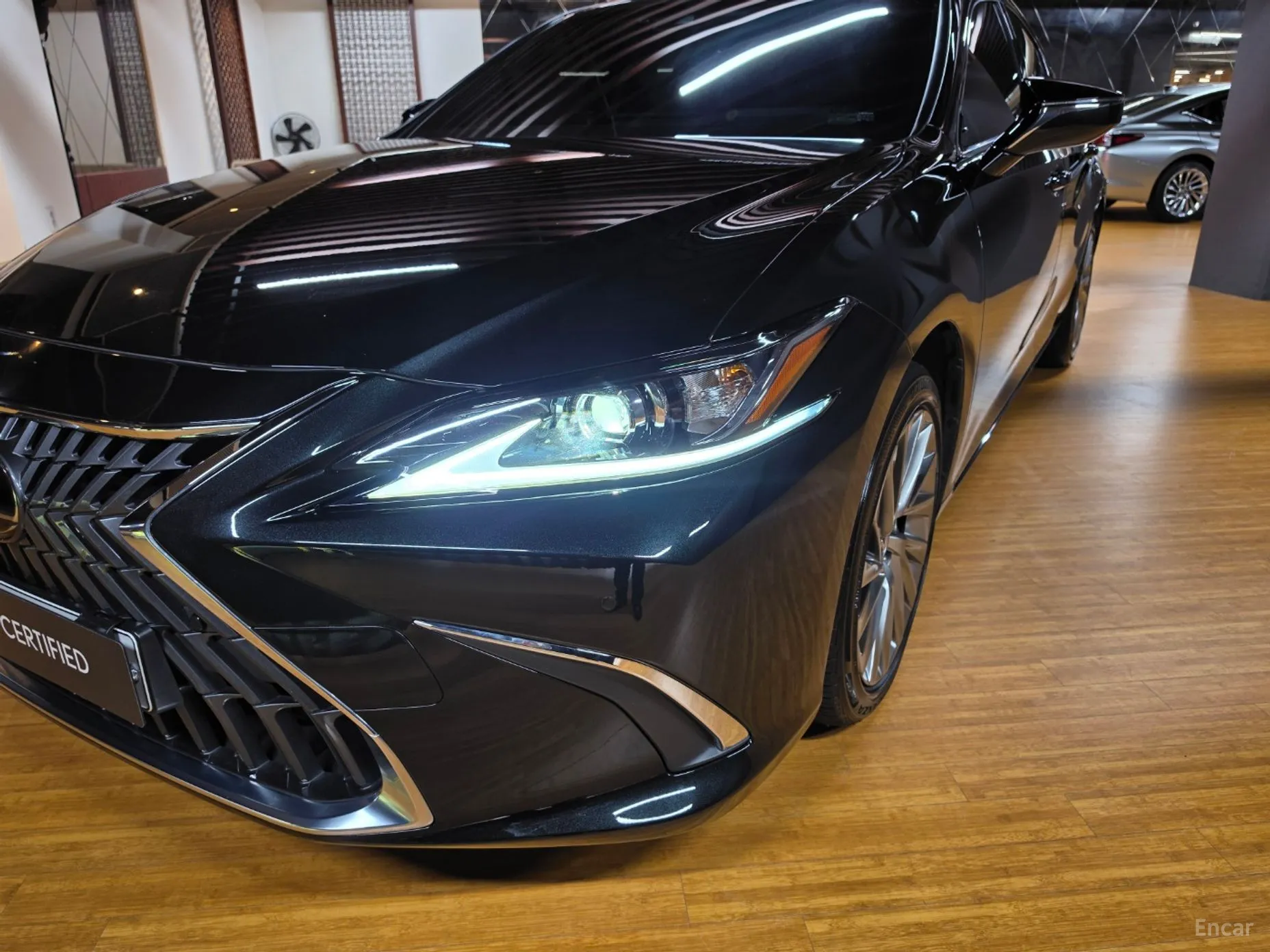 Lexus ES300h 7th Generation превью 16